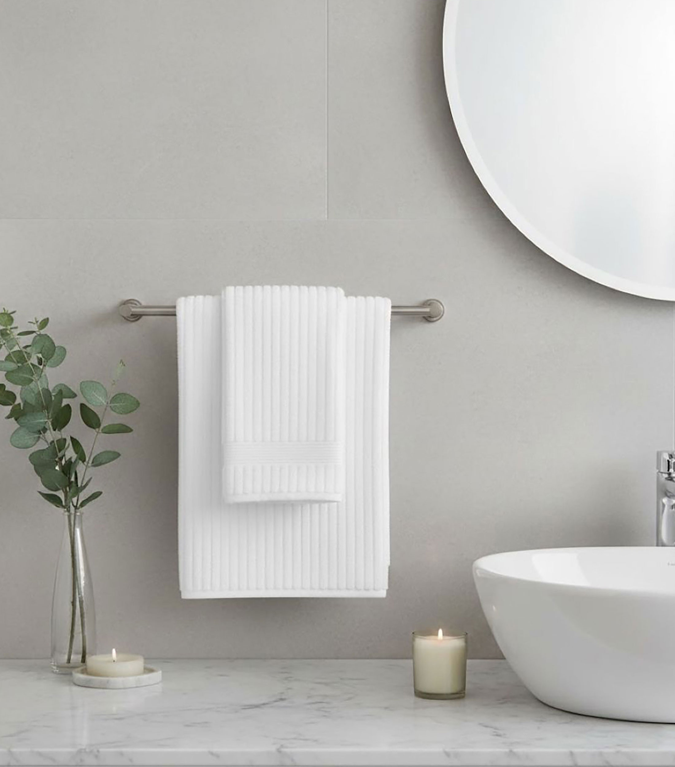 Toalla de baño blanca