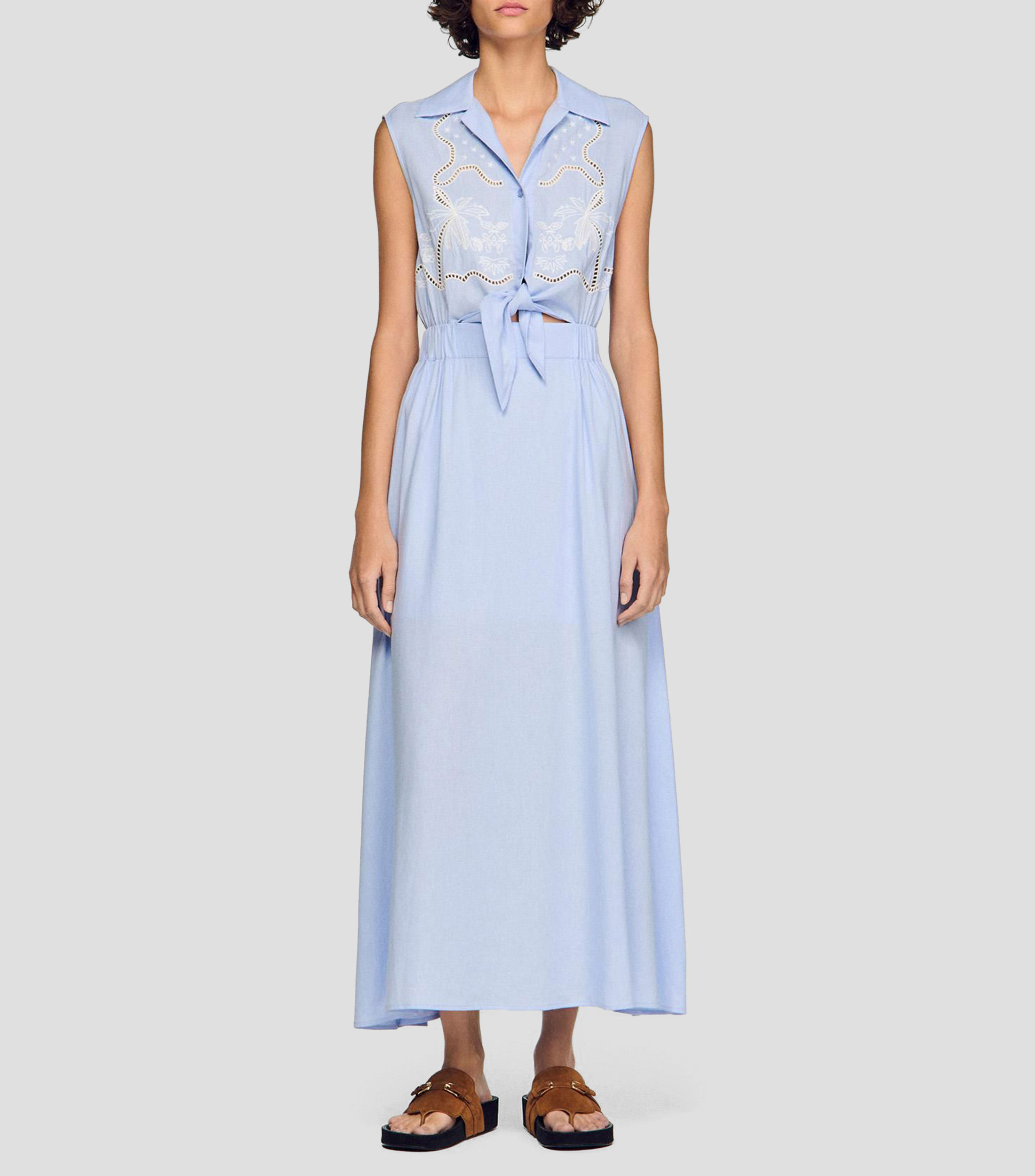 Vestido camisero largo con bordado Mujer