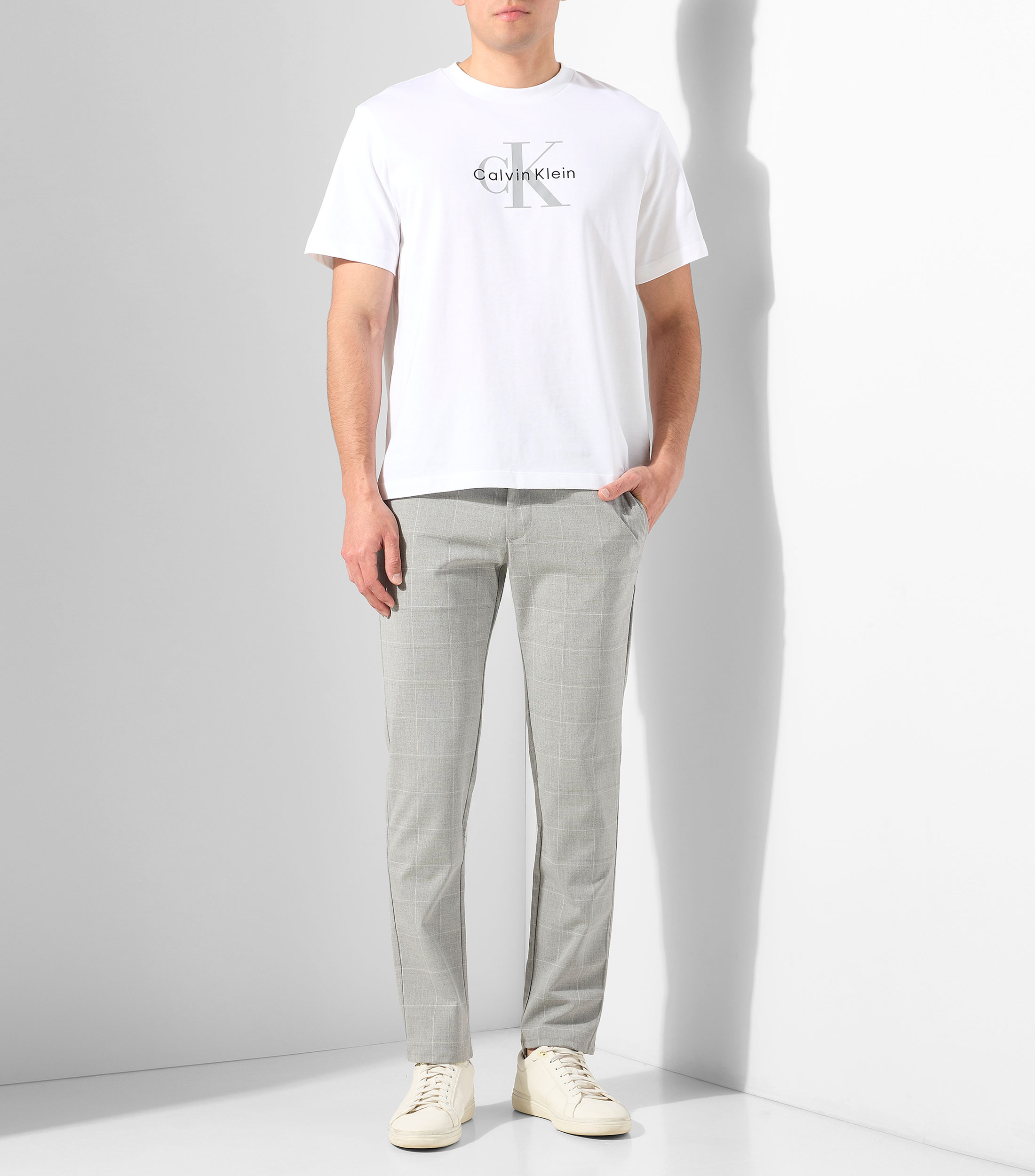 Playera cuello redondo manga corta estampada Hombre