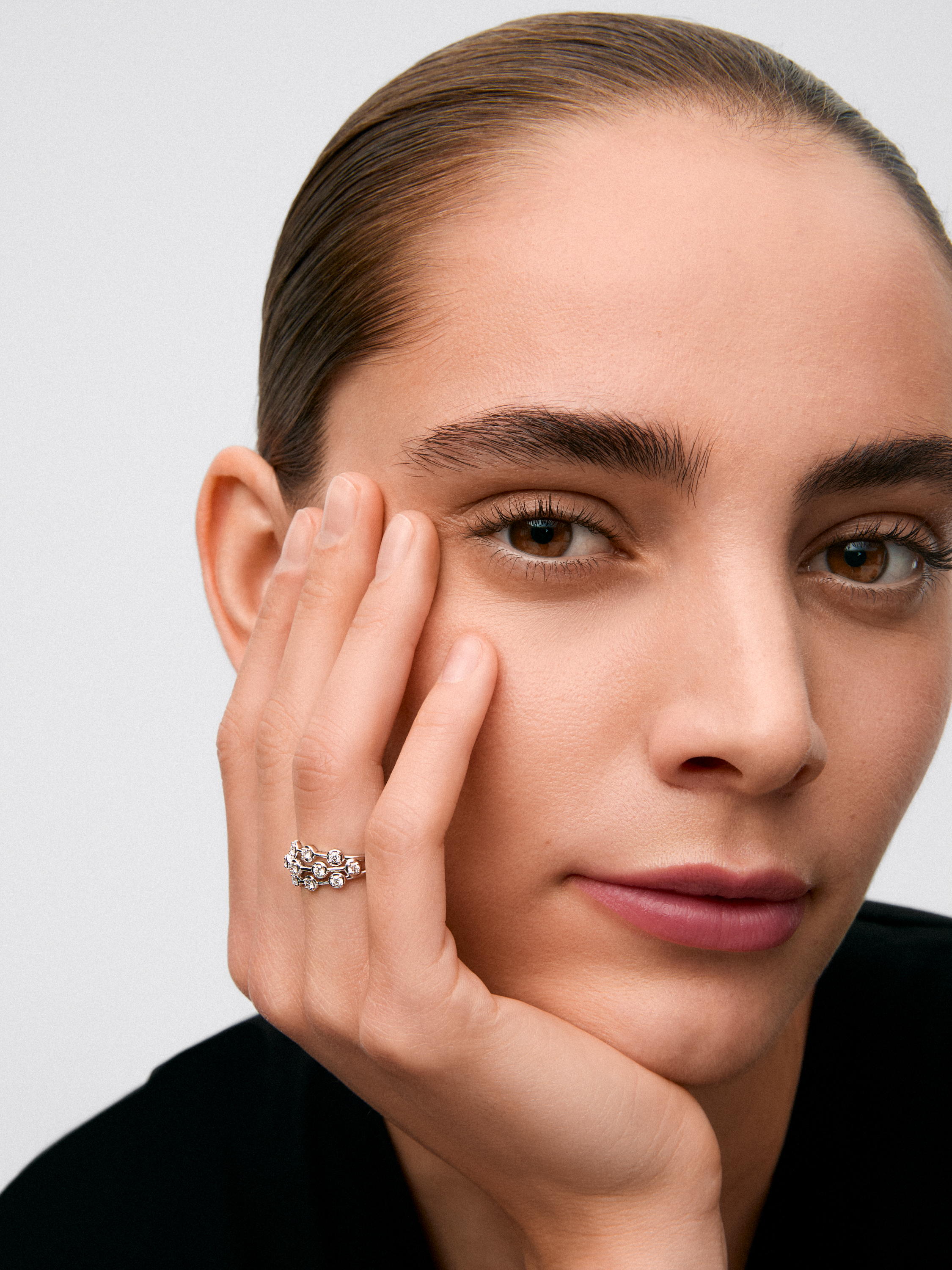 Anillo en Oro blanco de 18 Kilates multibrazo con diamantes Mujer