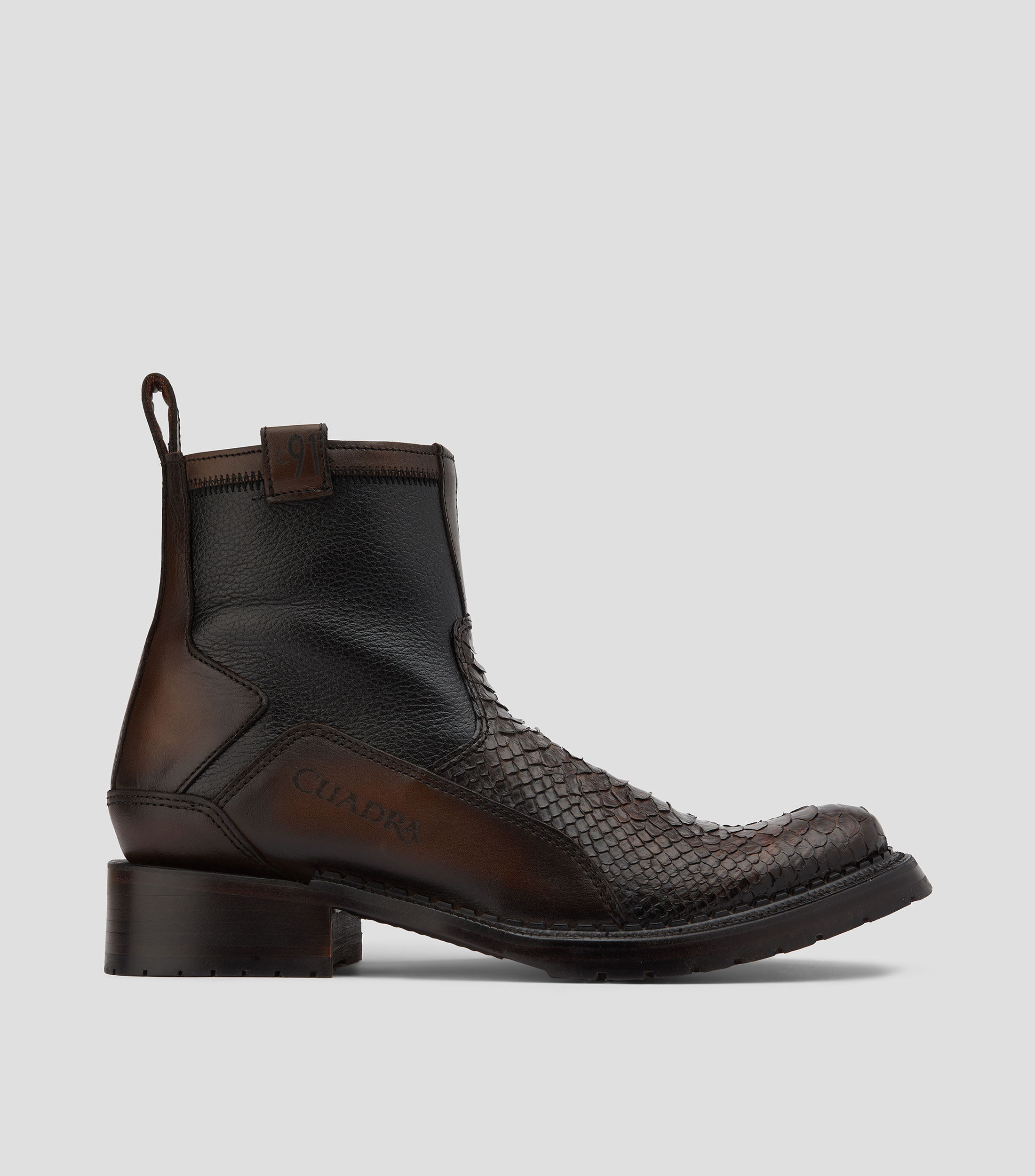 Botas vaqueras medias Crust Denver en piel con tacón bajo cuadrado Hombre