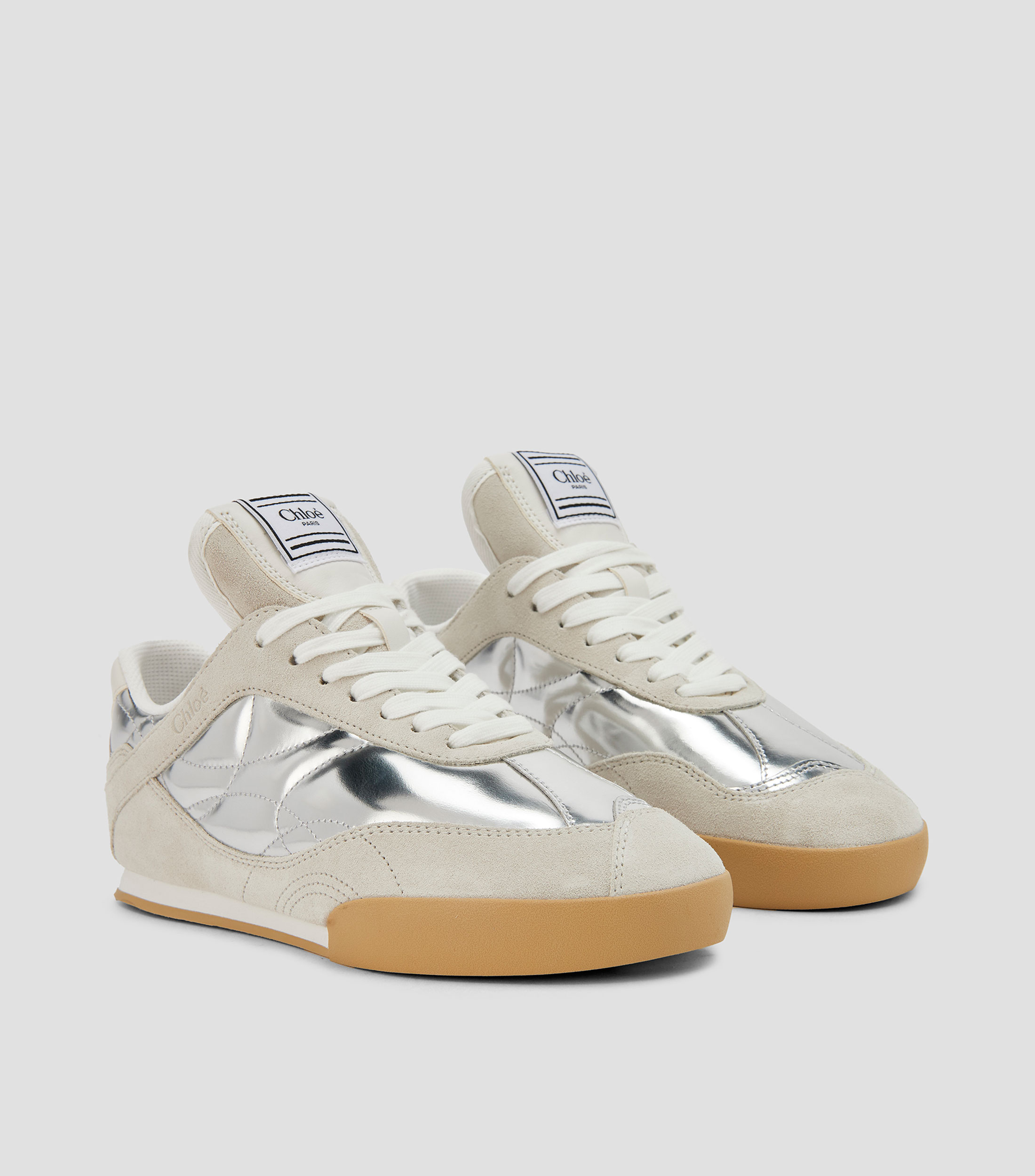 Tenis casuales con logotipo Mujer