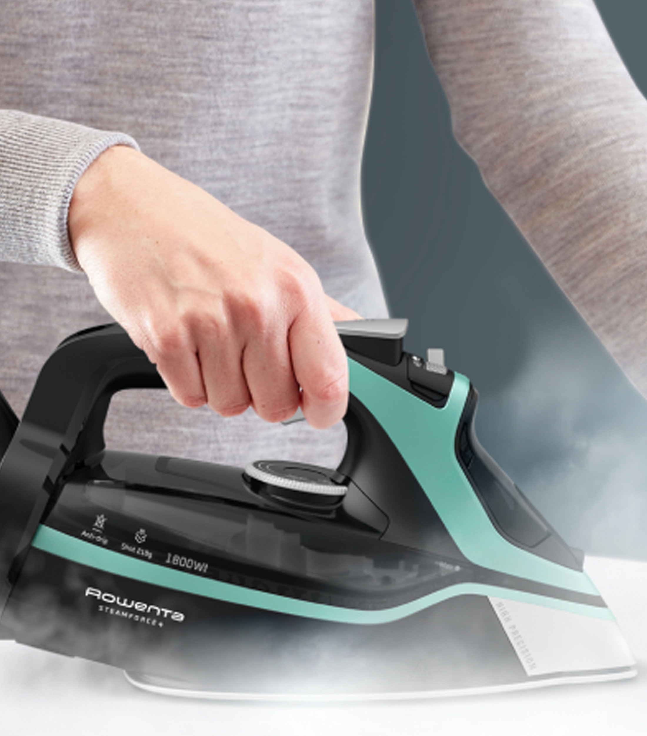 Plancha de vapor Steam Force con suela de acero inoxidable