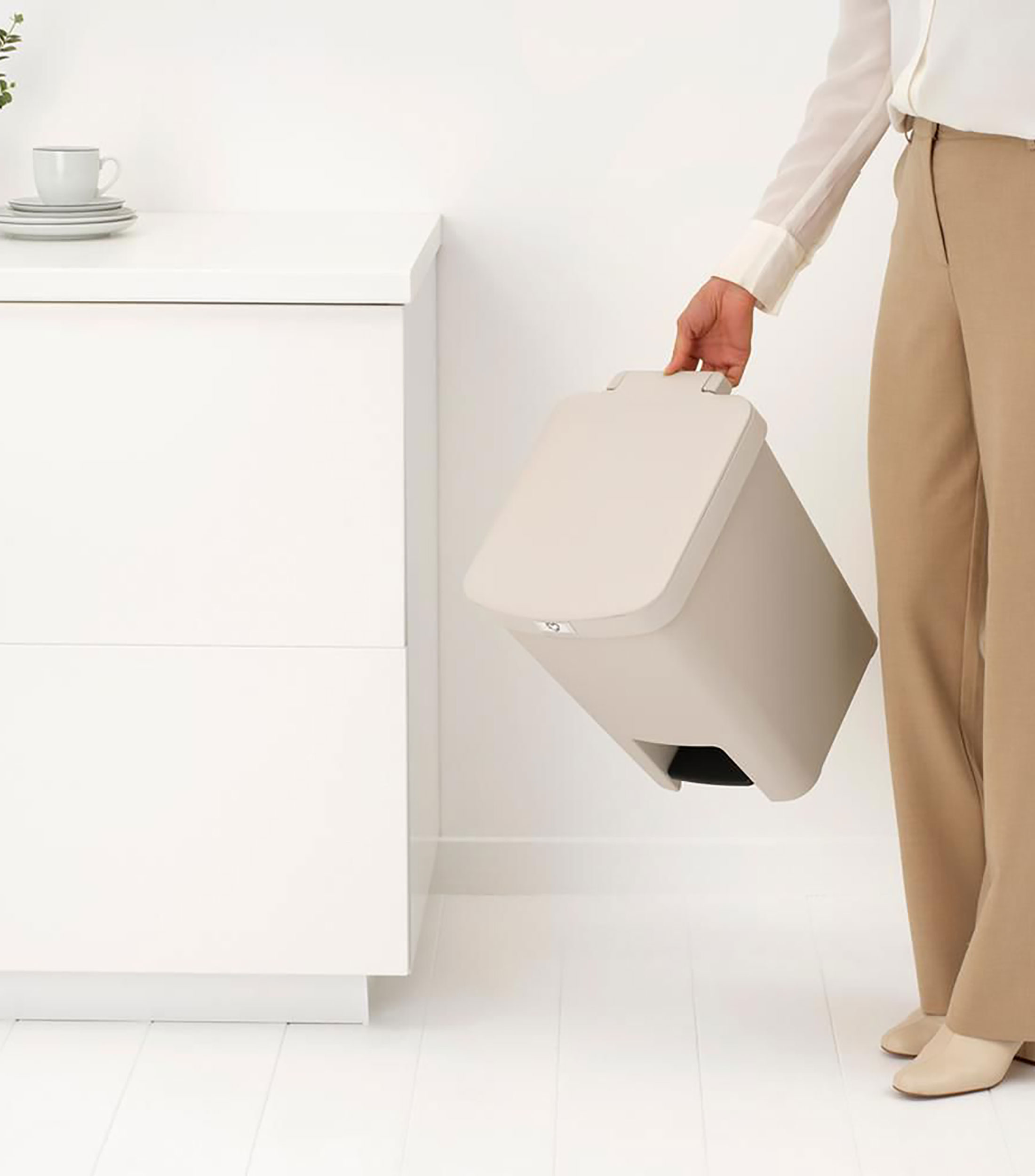 Bote de Basura Beige 25 Litros