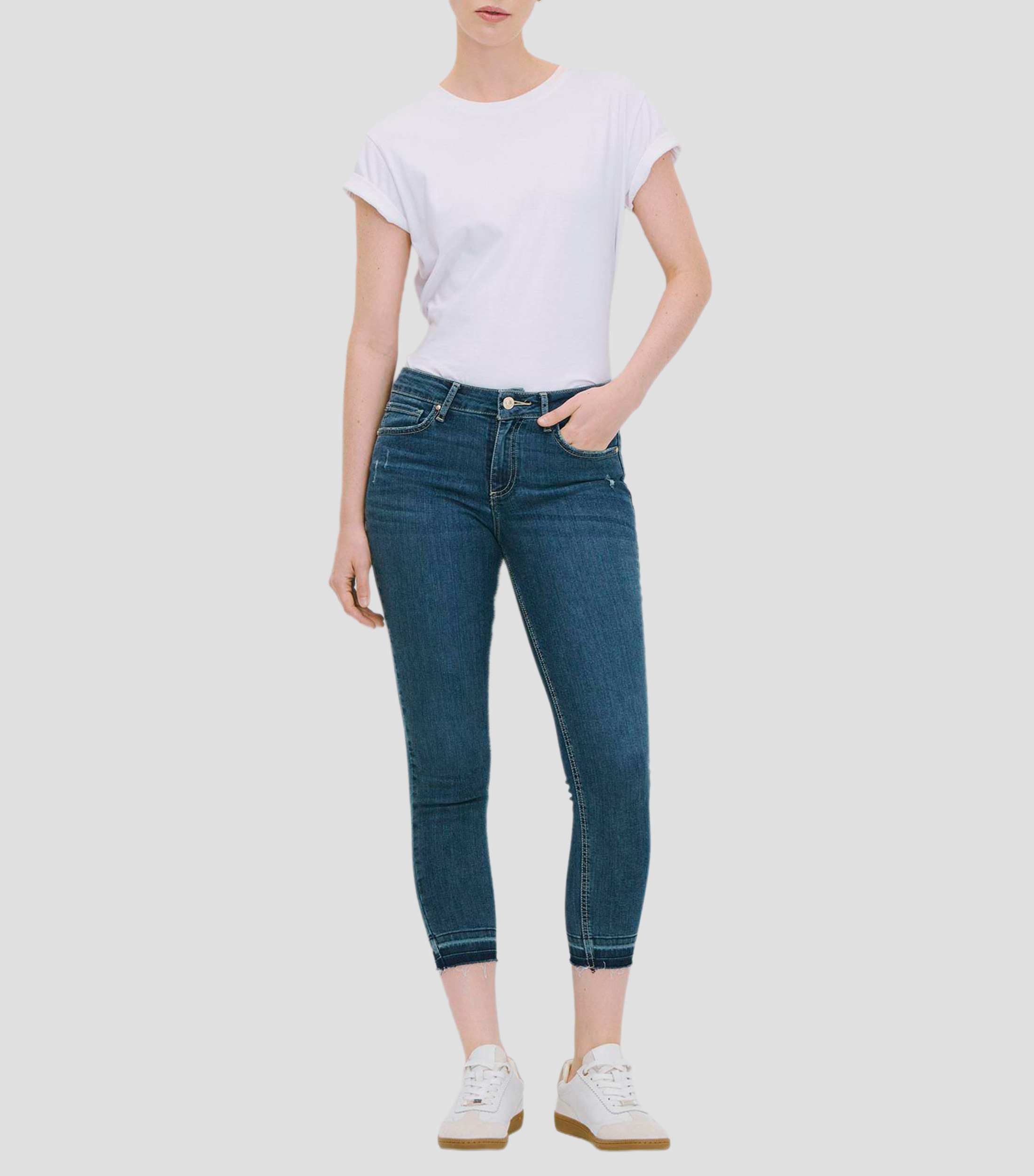 Jeans Skinny Tiro Medio Azul Medio Deslavado Detalles Deshilados Mujer