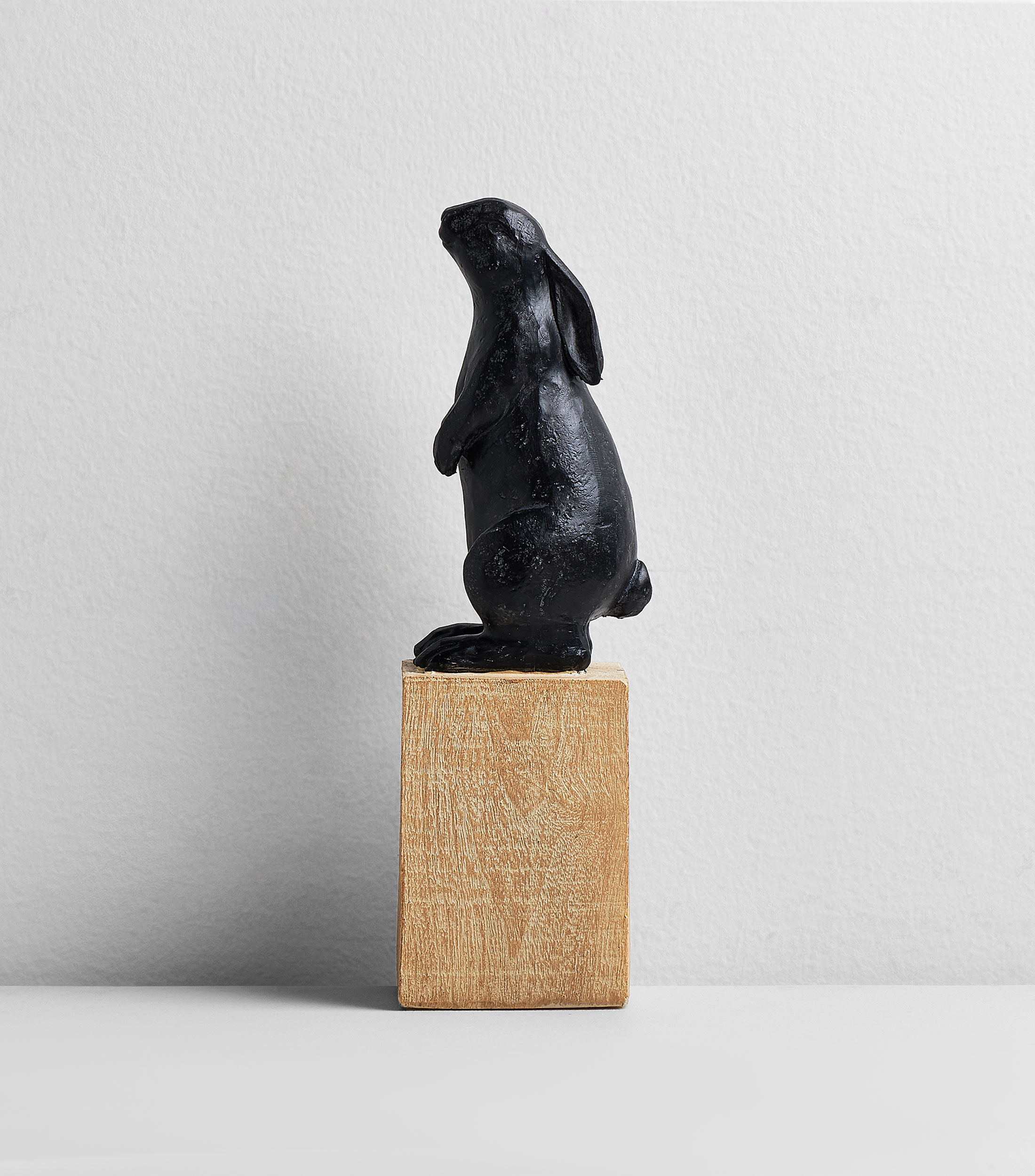 Figura decorativa Conejo en Bloque en resina