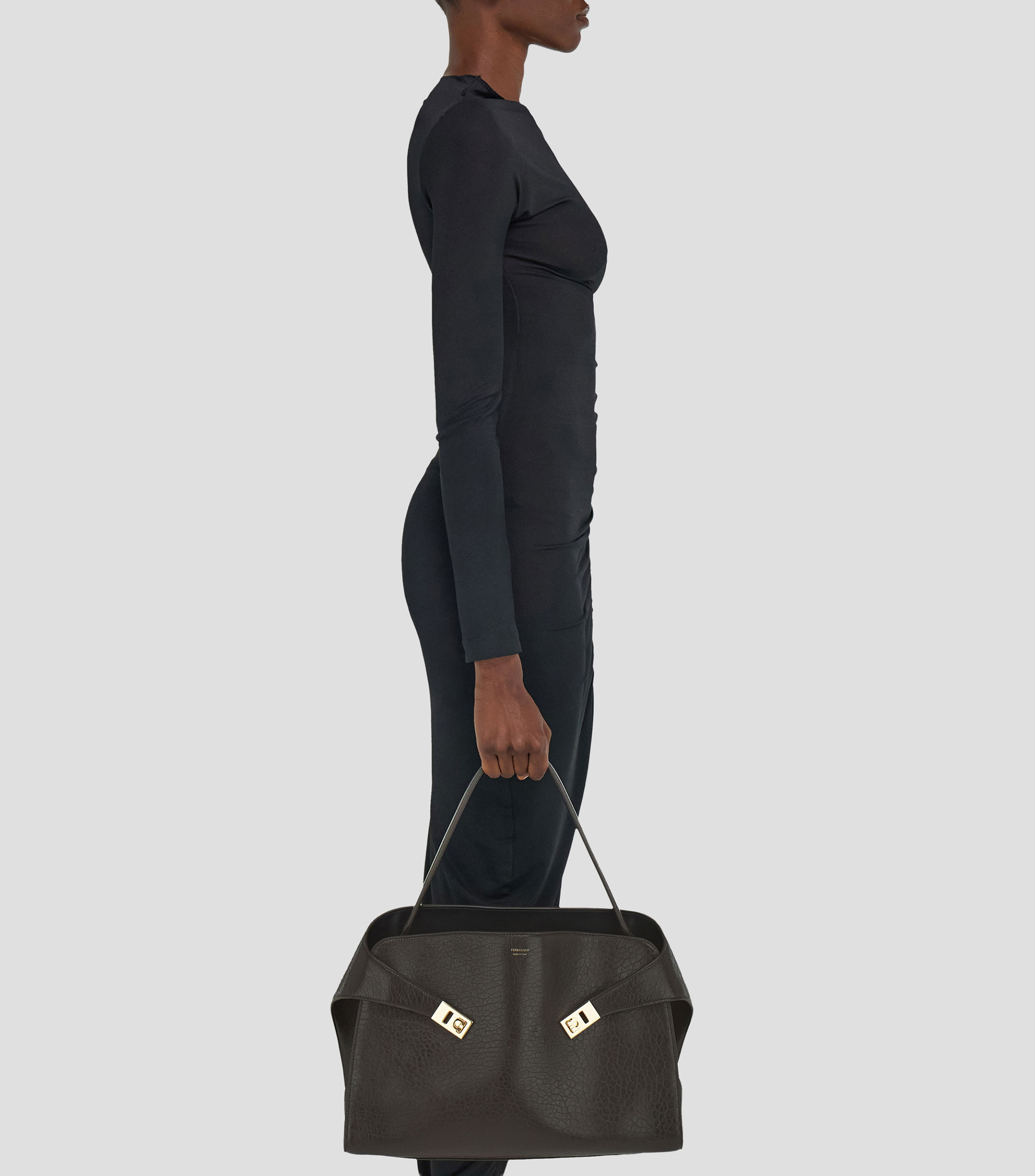 Bolsa shoulder piel de becerro Mujer
