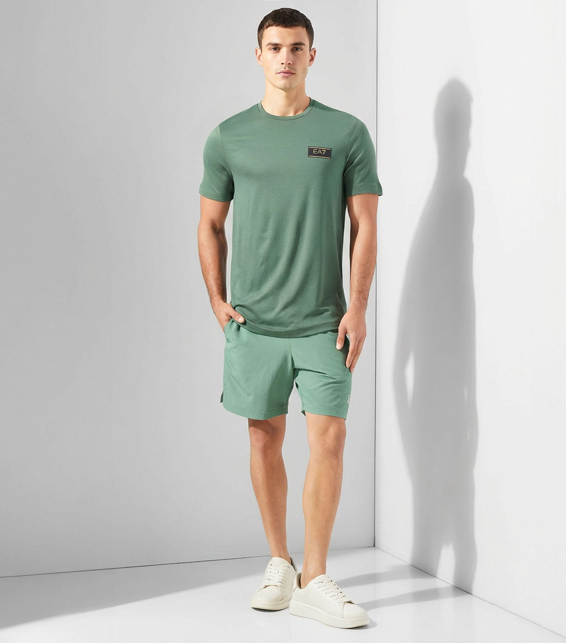 Playera cuello redondo manga corta lisa Hombre