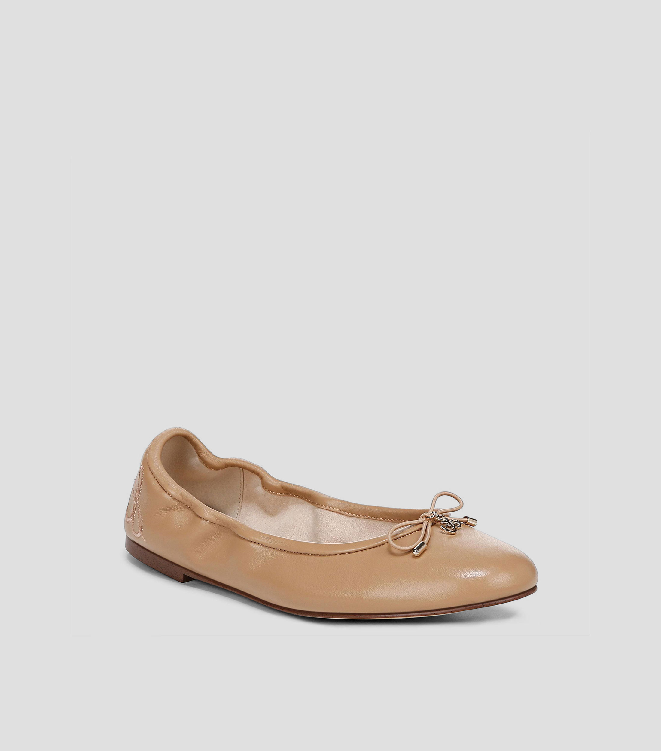 Flats en piel con moño Mujer