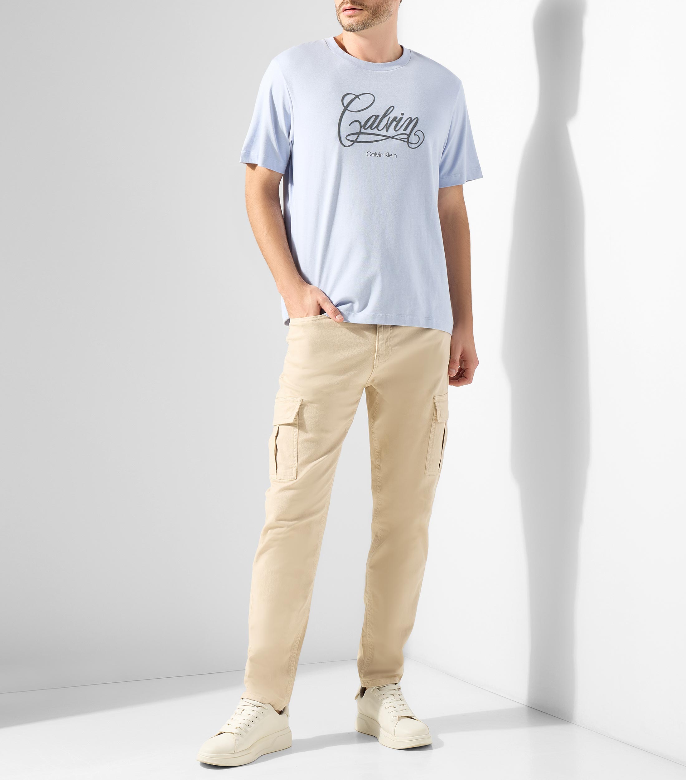 Playera cuello redondo manga corta estampada Hombre