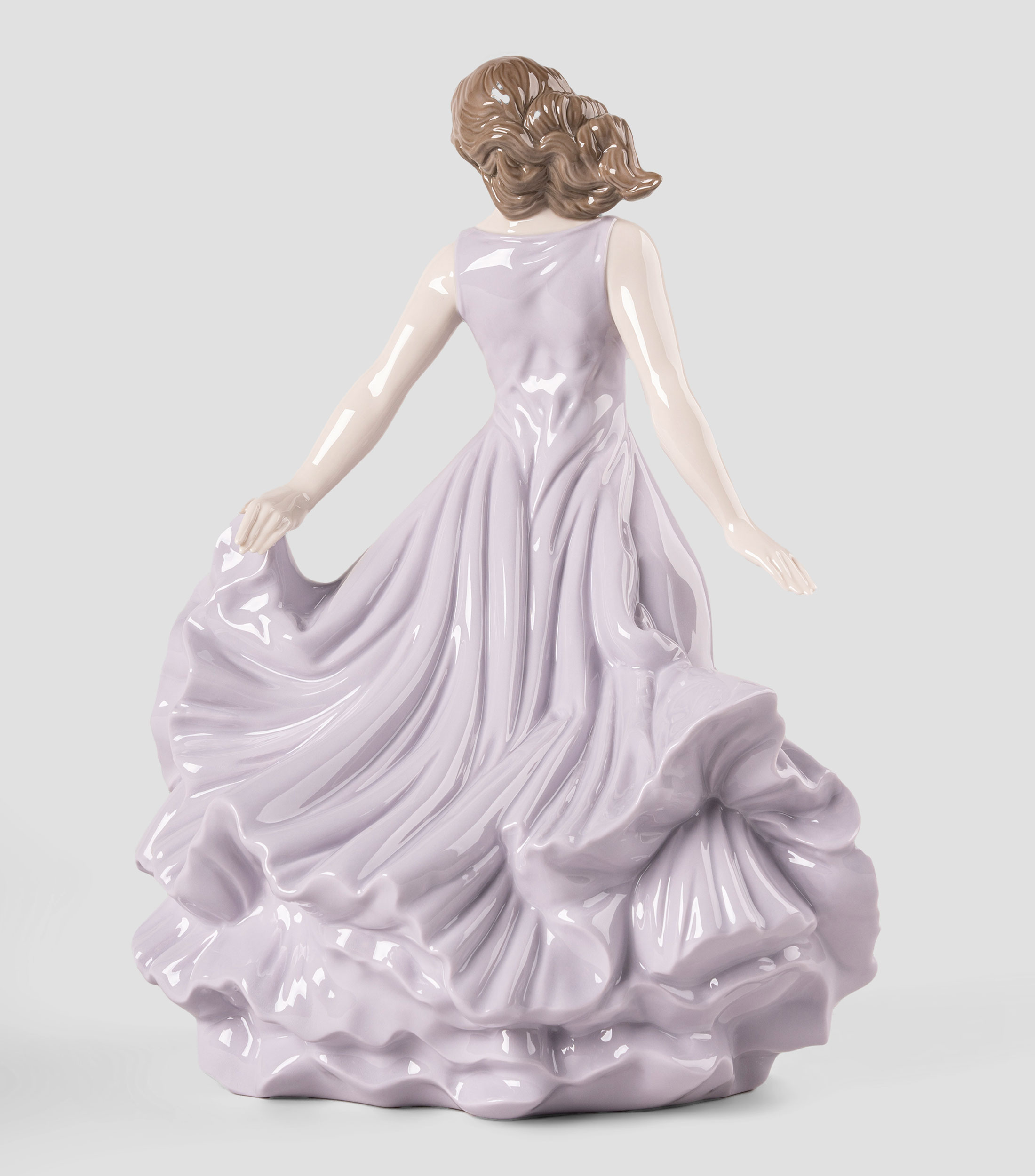 Figura decorativa Al compás del viento en porcelana