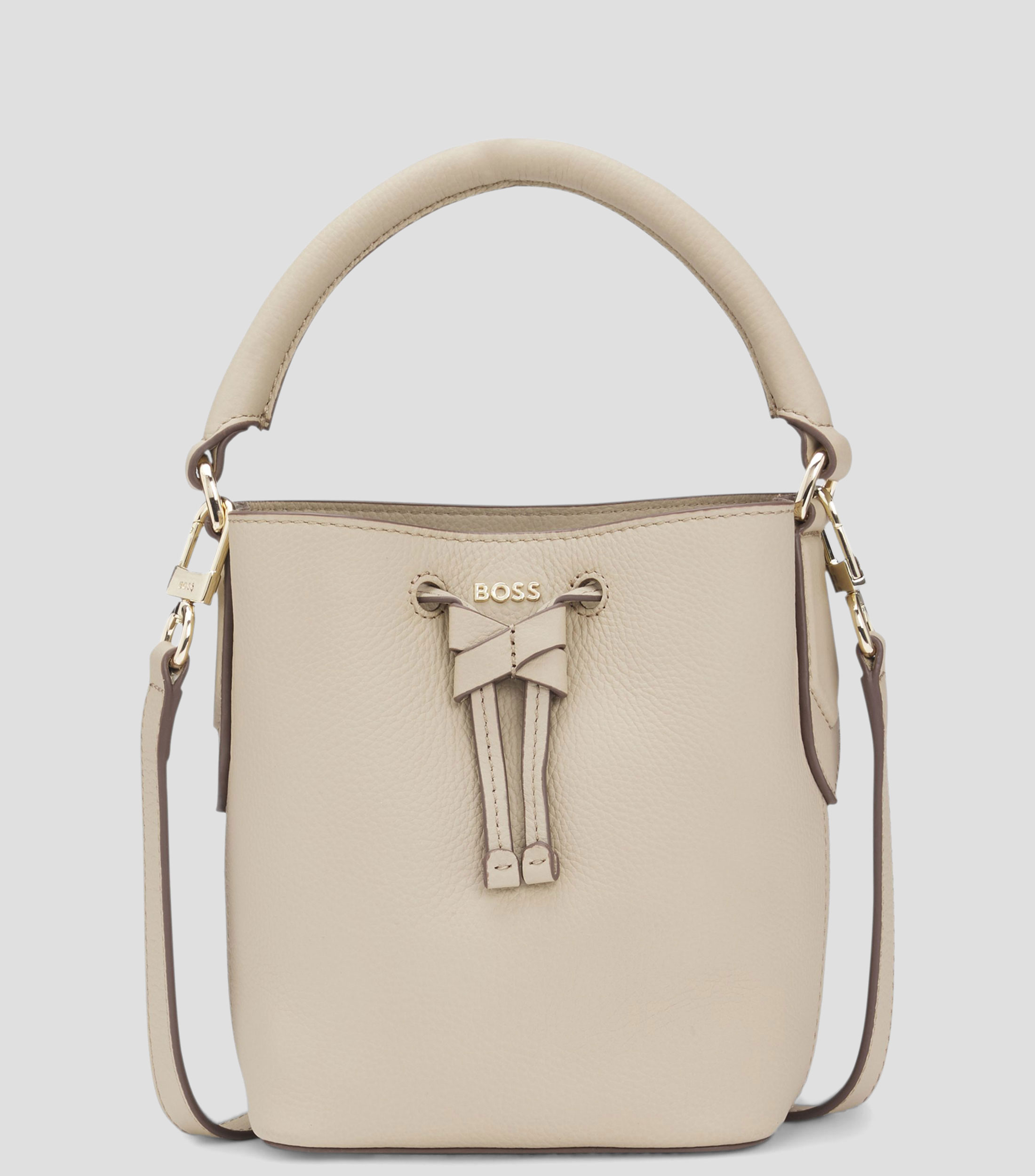 Bolsa en piel con letras de logo Mujer