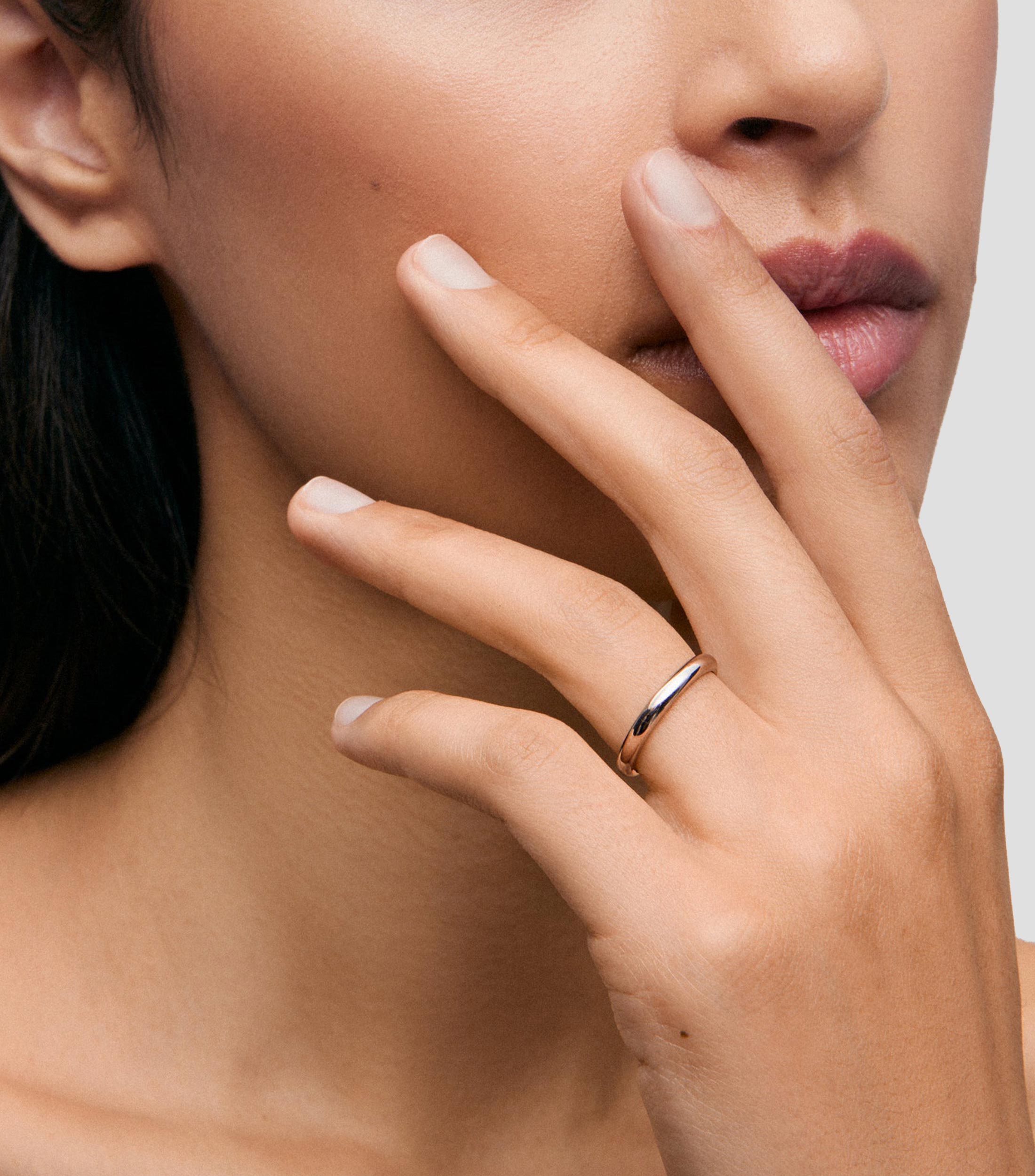 Anillo Solitario en oro blanco 18 Kts Unisex