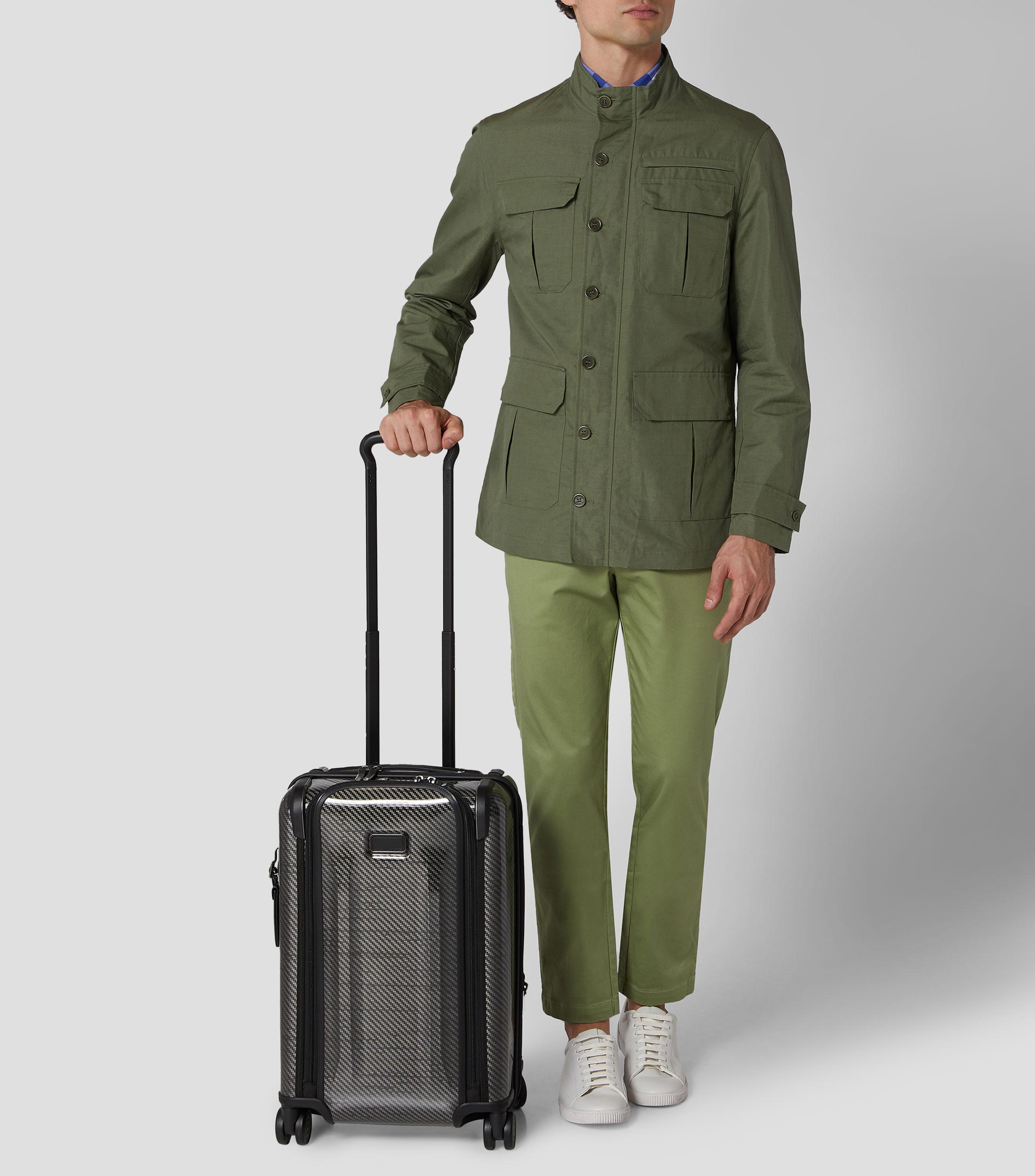 Maleta de viaje International Front Pocket Negro