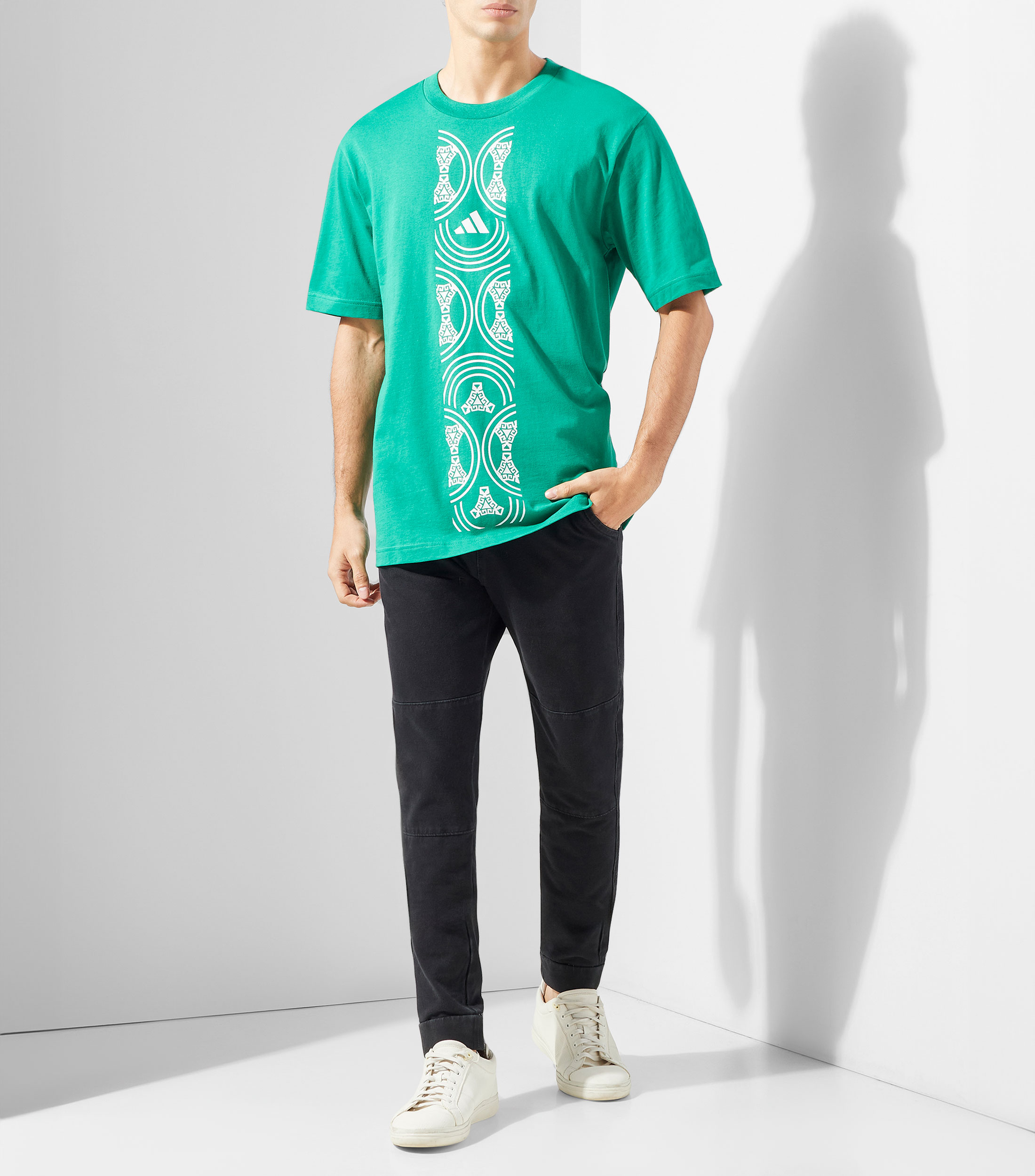 Playera cuello redondo manga corta estampada Hombre