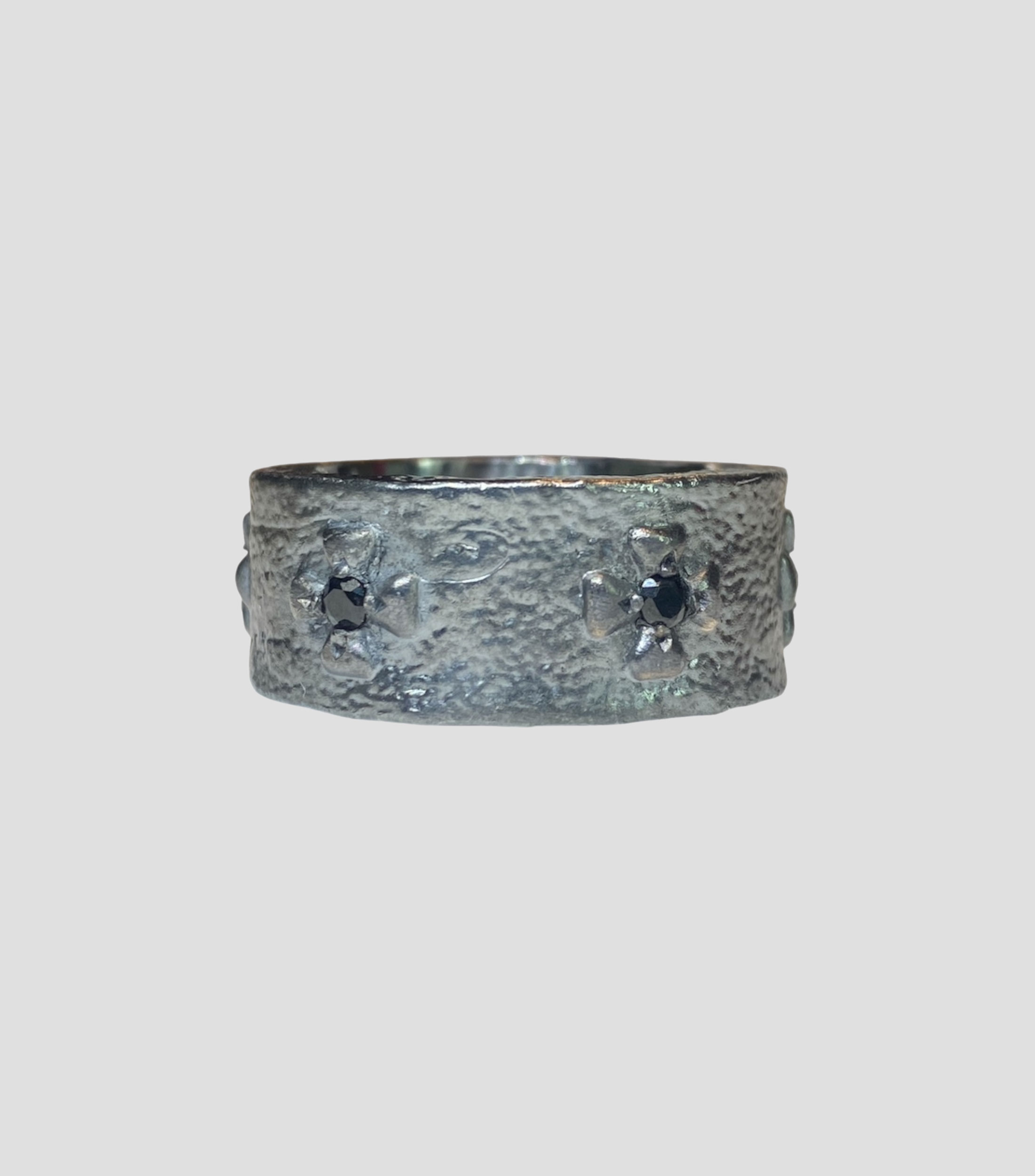 Anillo en Plata .925 con Piedra Hombre
