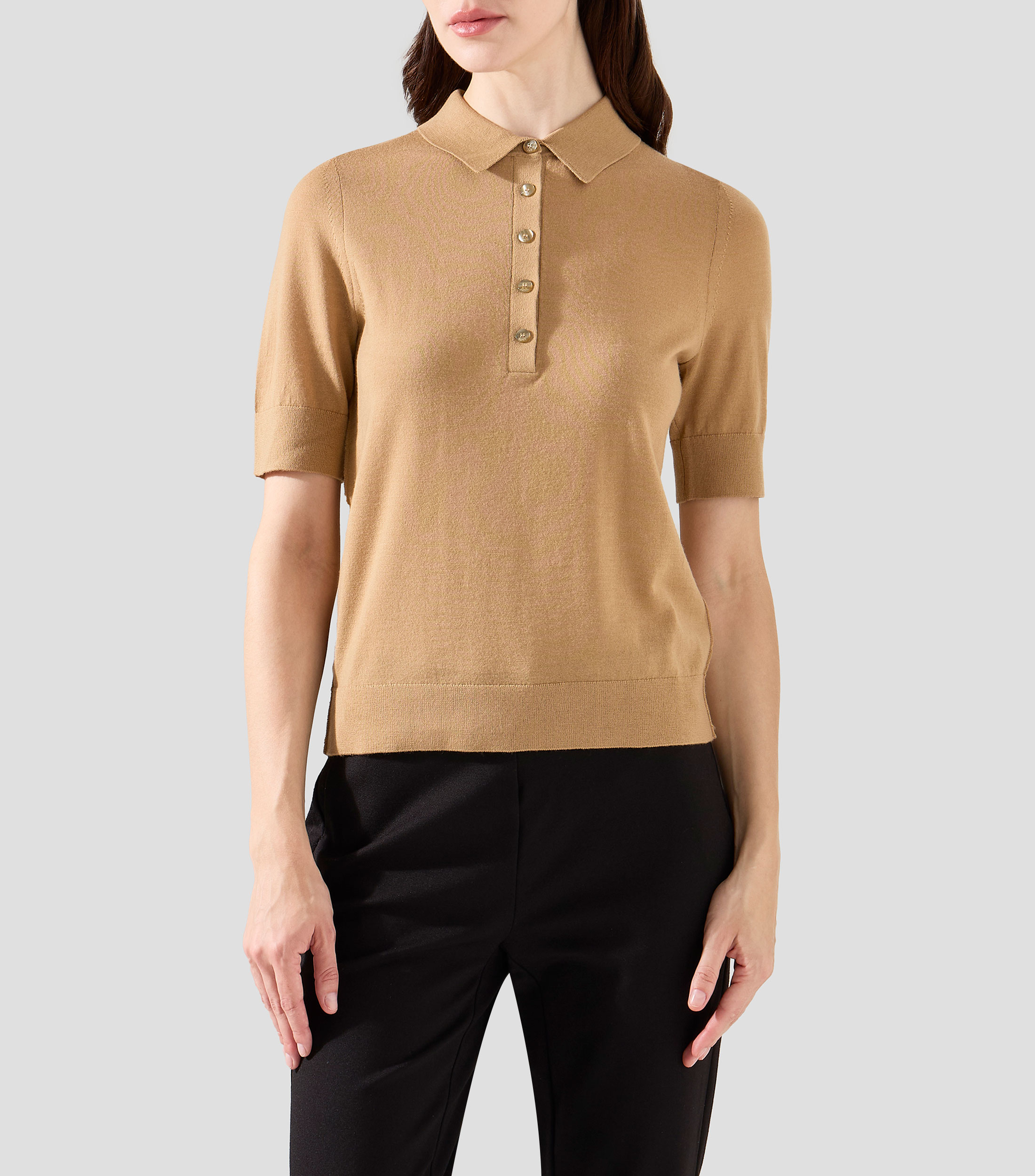 Playera estilo polo de manga corta en lana virgen con control de la humedad Mujer