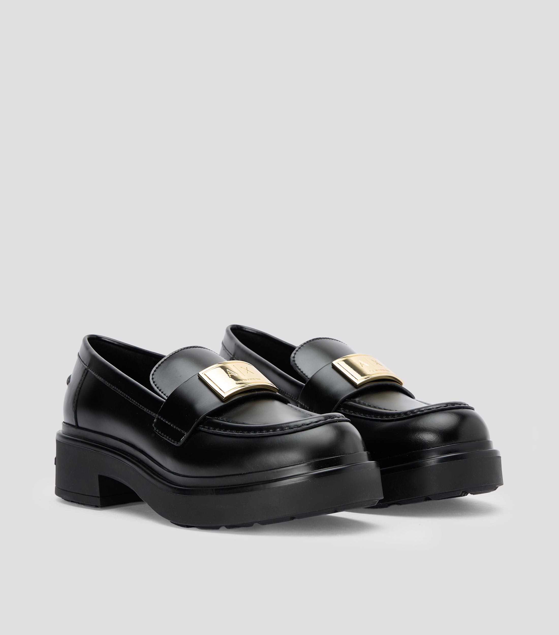 Mocasín en piel con tacón medio y ancho Mujer