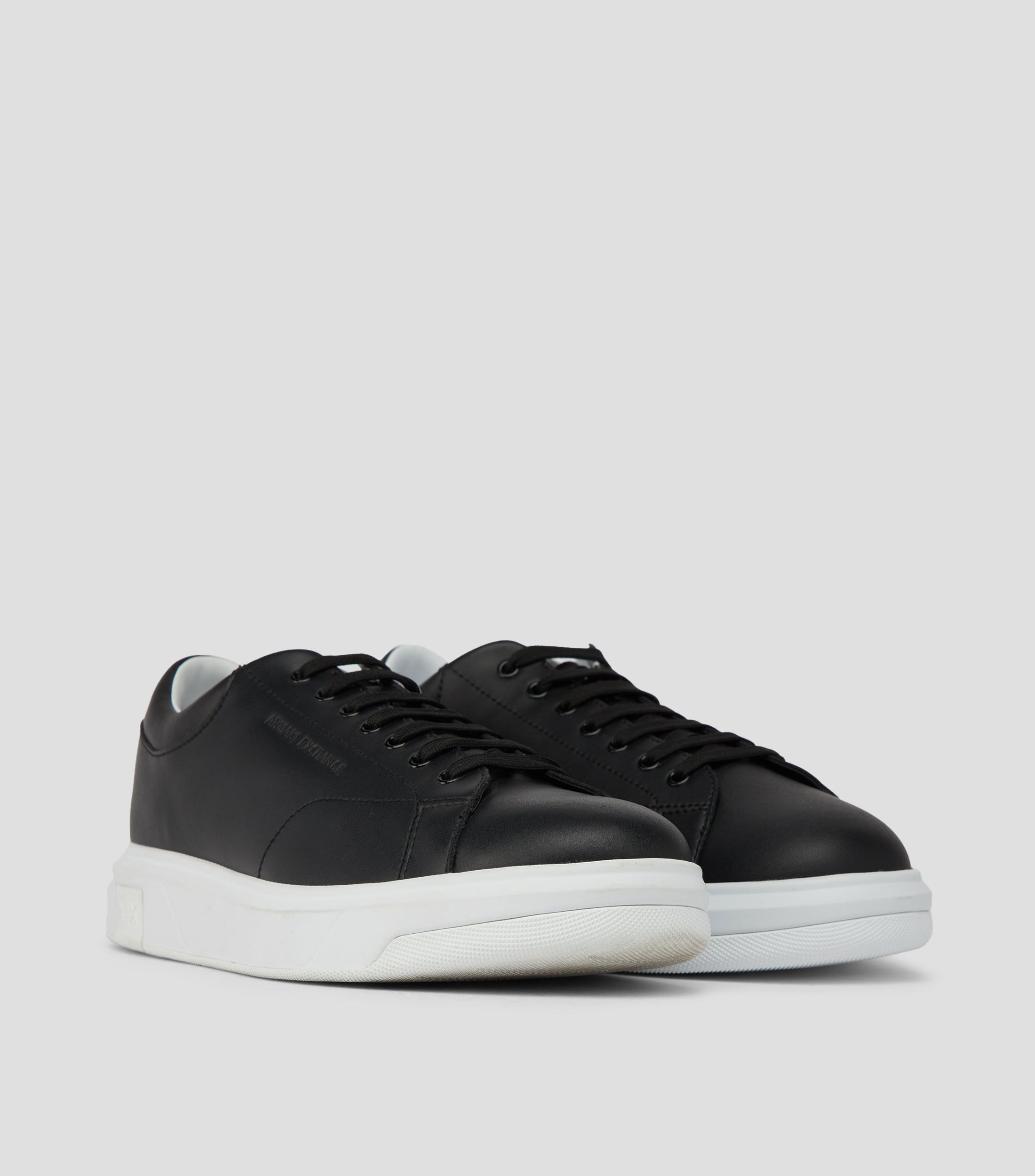Tenis Casuales en Piel con grabado Hombre