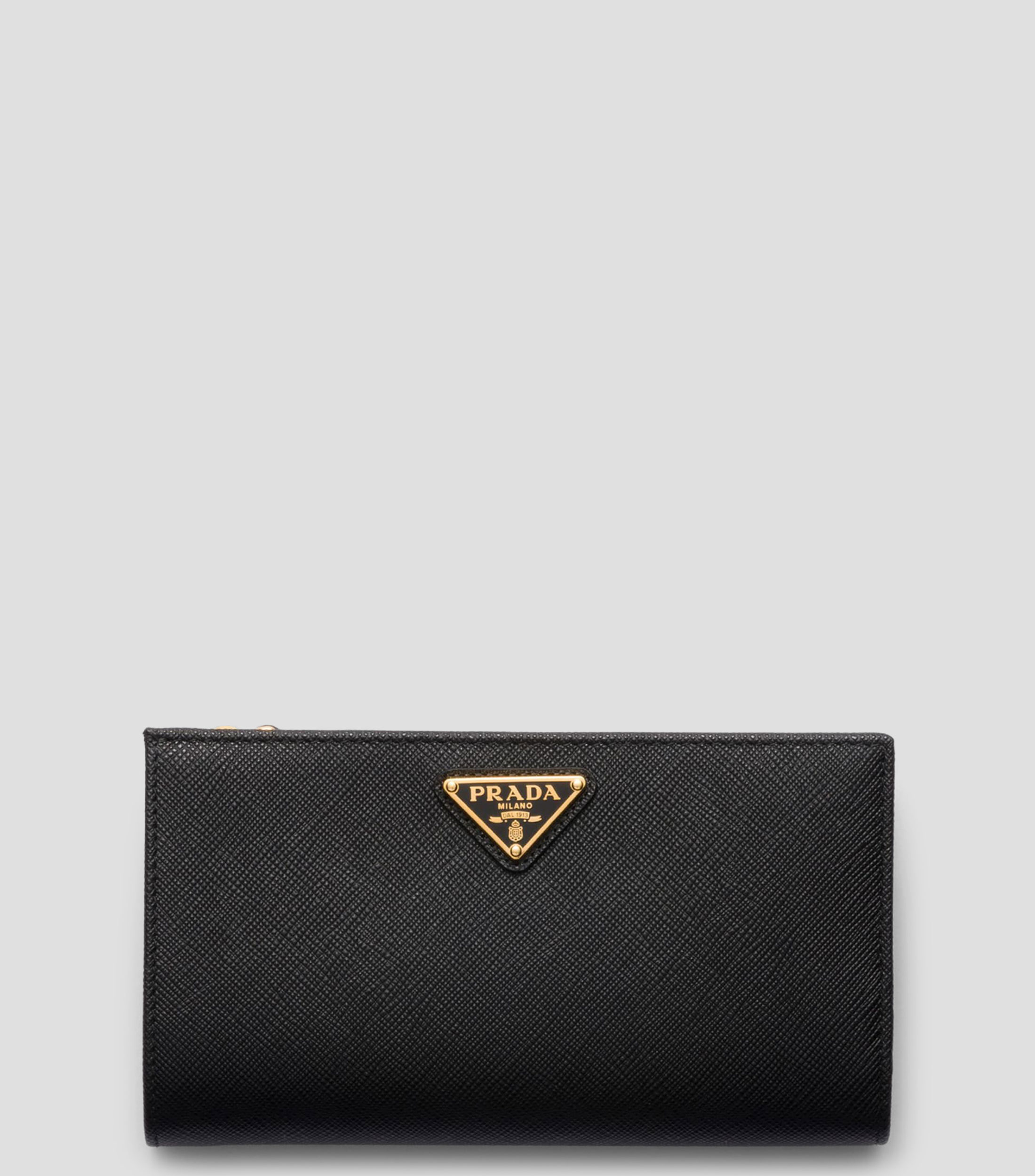 Cartera en piel con detalle texturizado Mujer