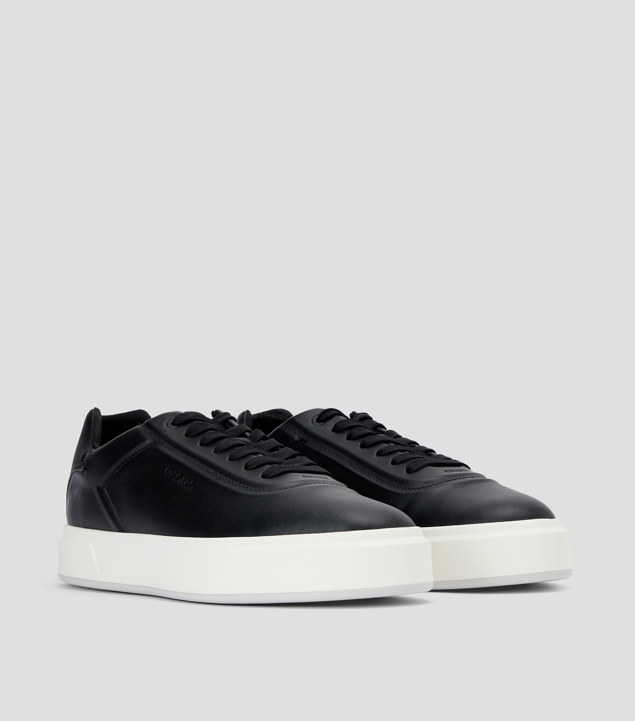 Tenis casuales en piel Hombre