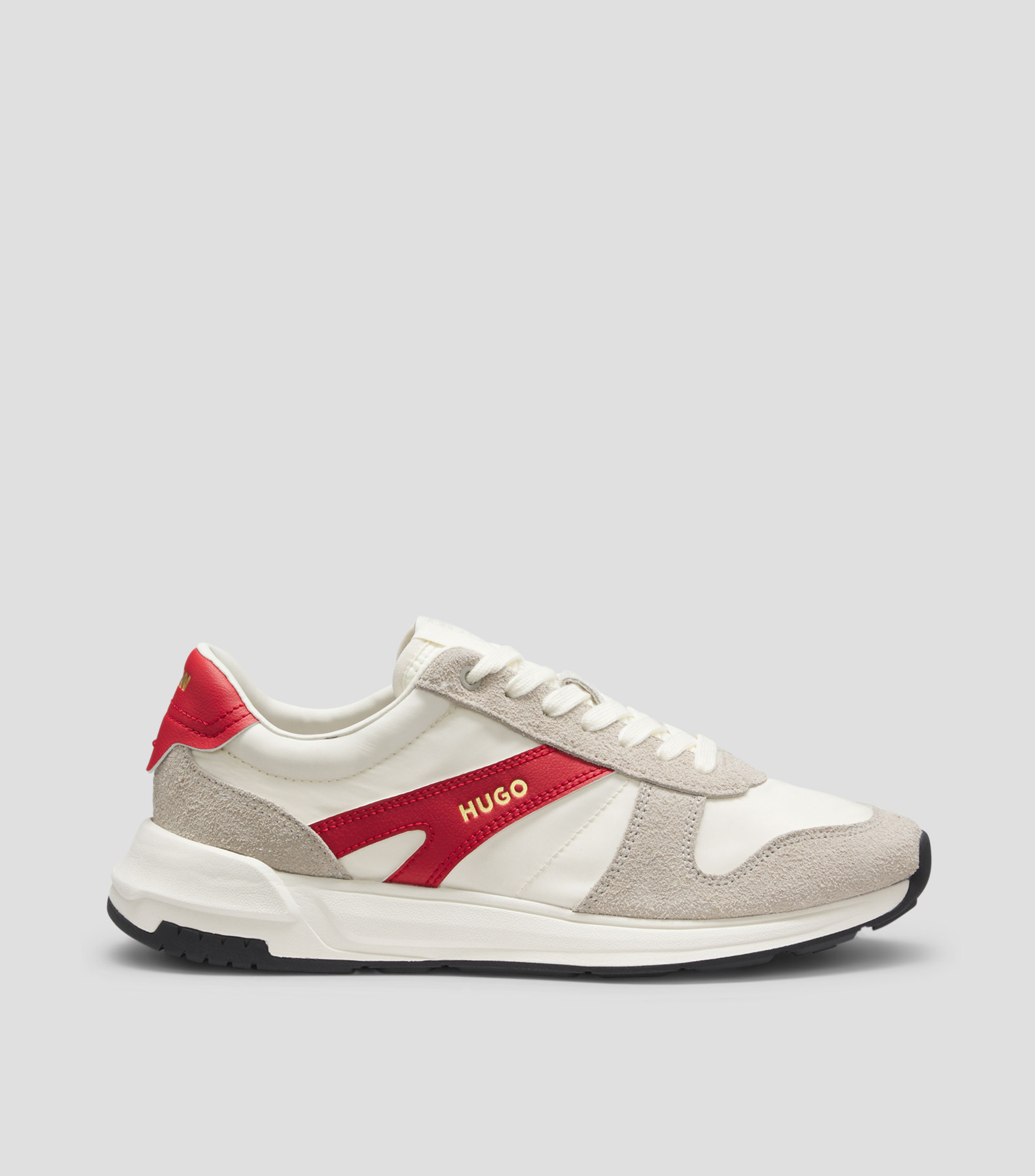 Tenis con ribetes de ante y detalles de logo Hombre