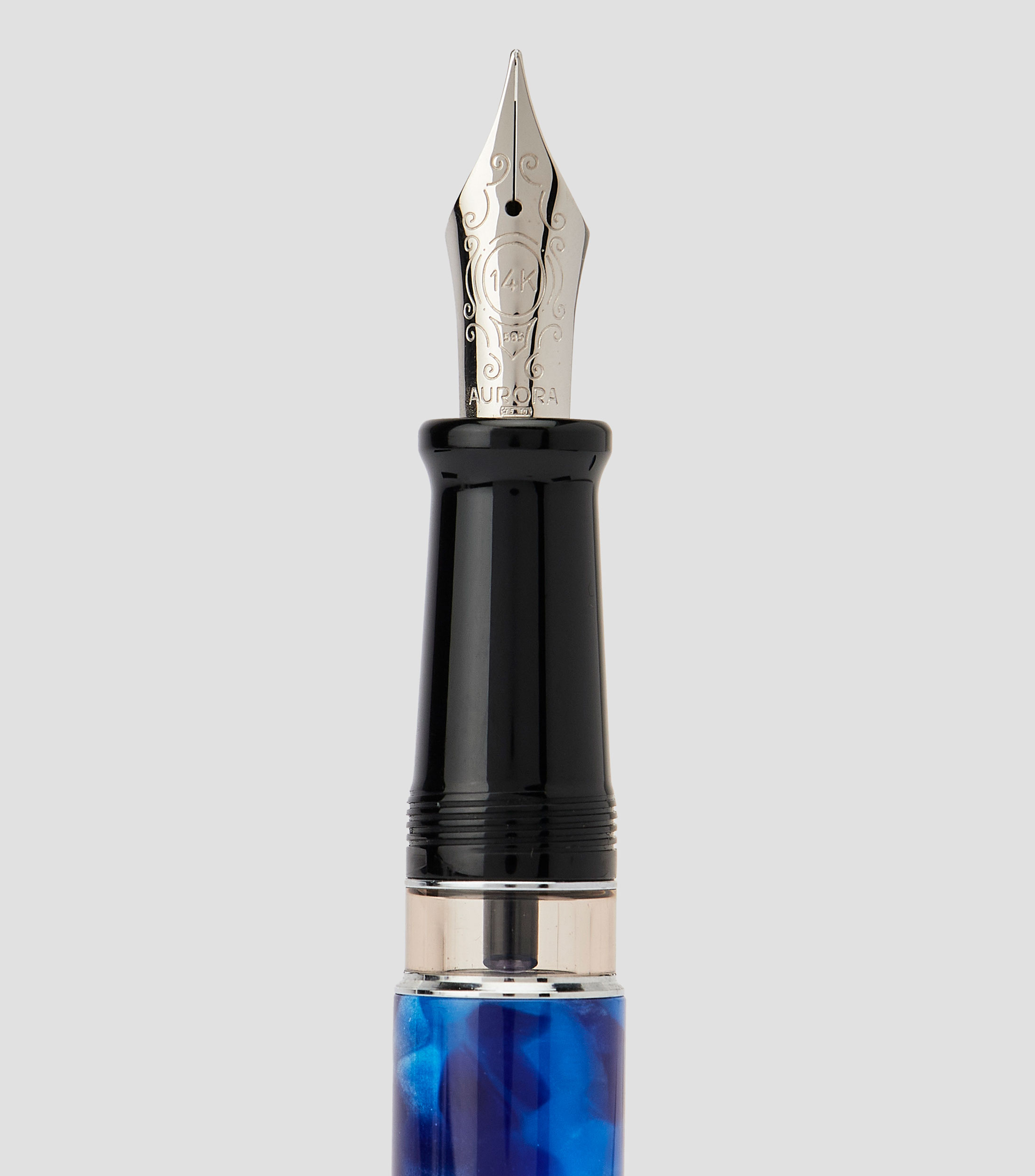 Pluma Fuente Auroloide