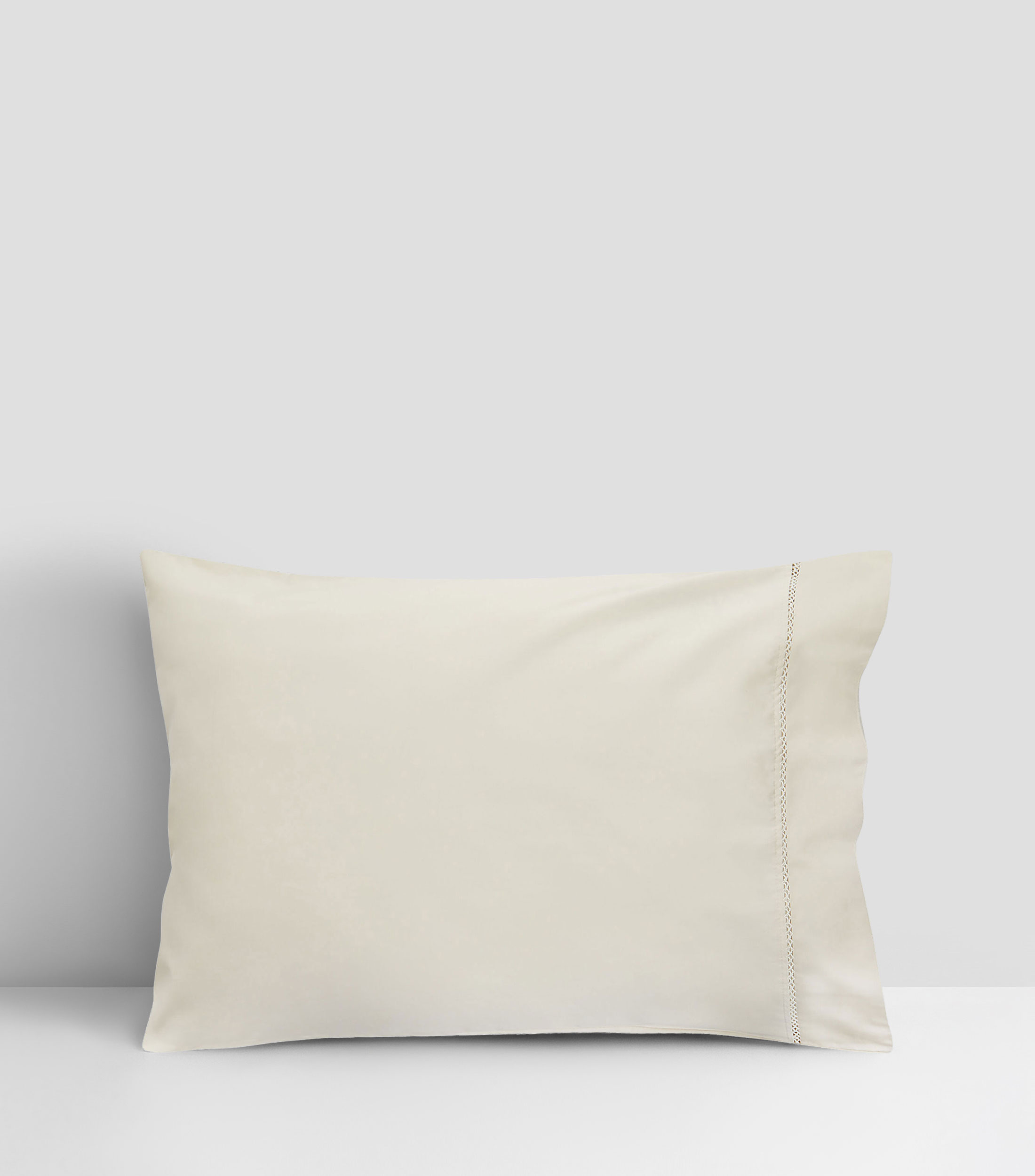 Funda decorativa para almohada Estandar Graham Marfil