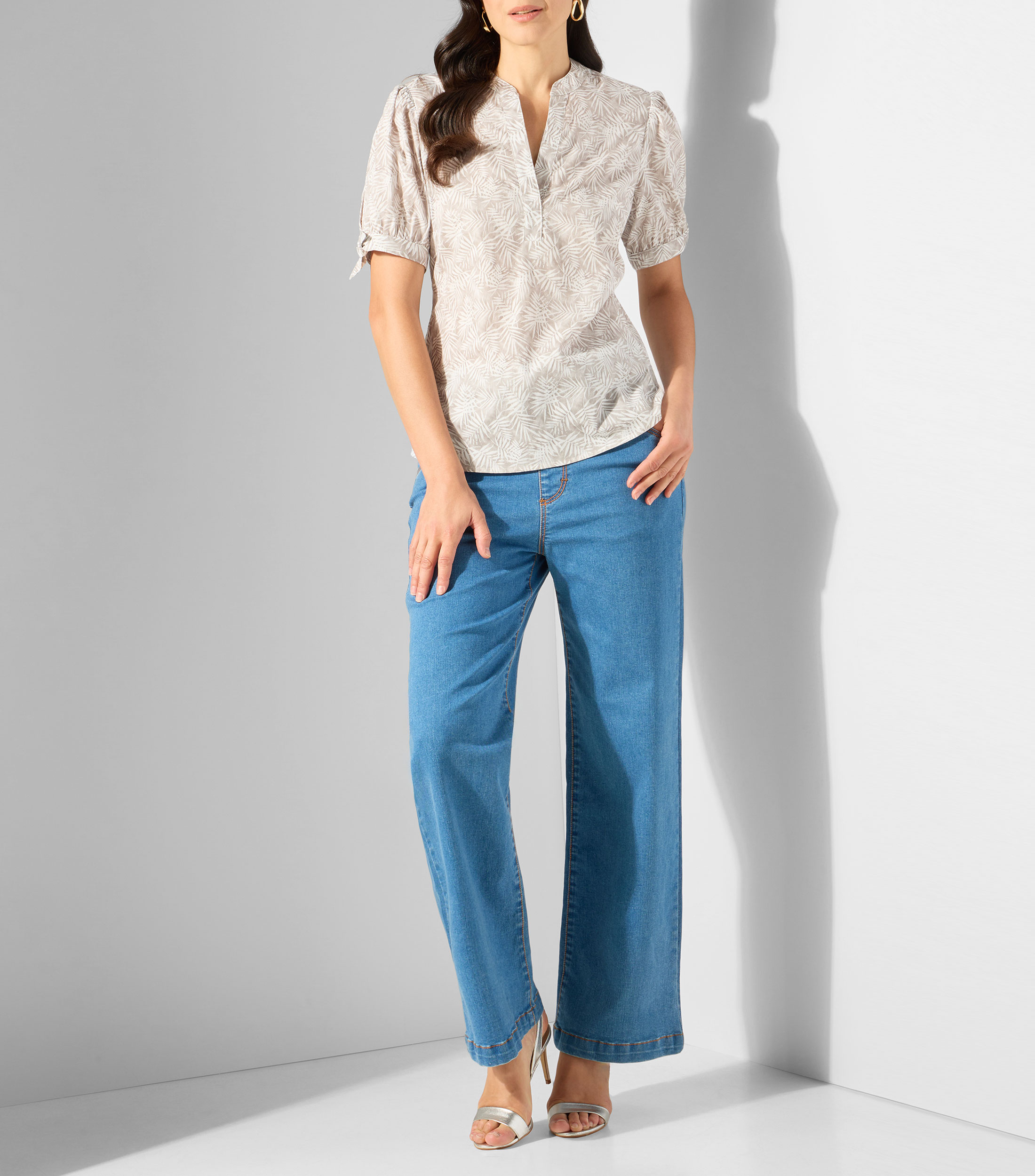 Blusa estampada con manga corta Mujer