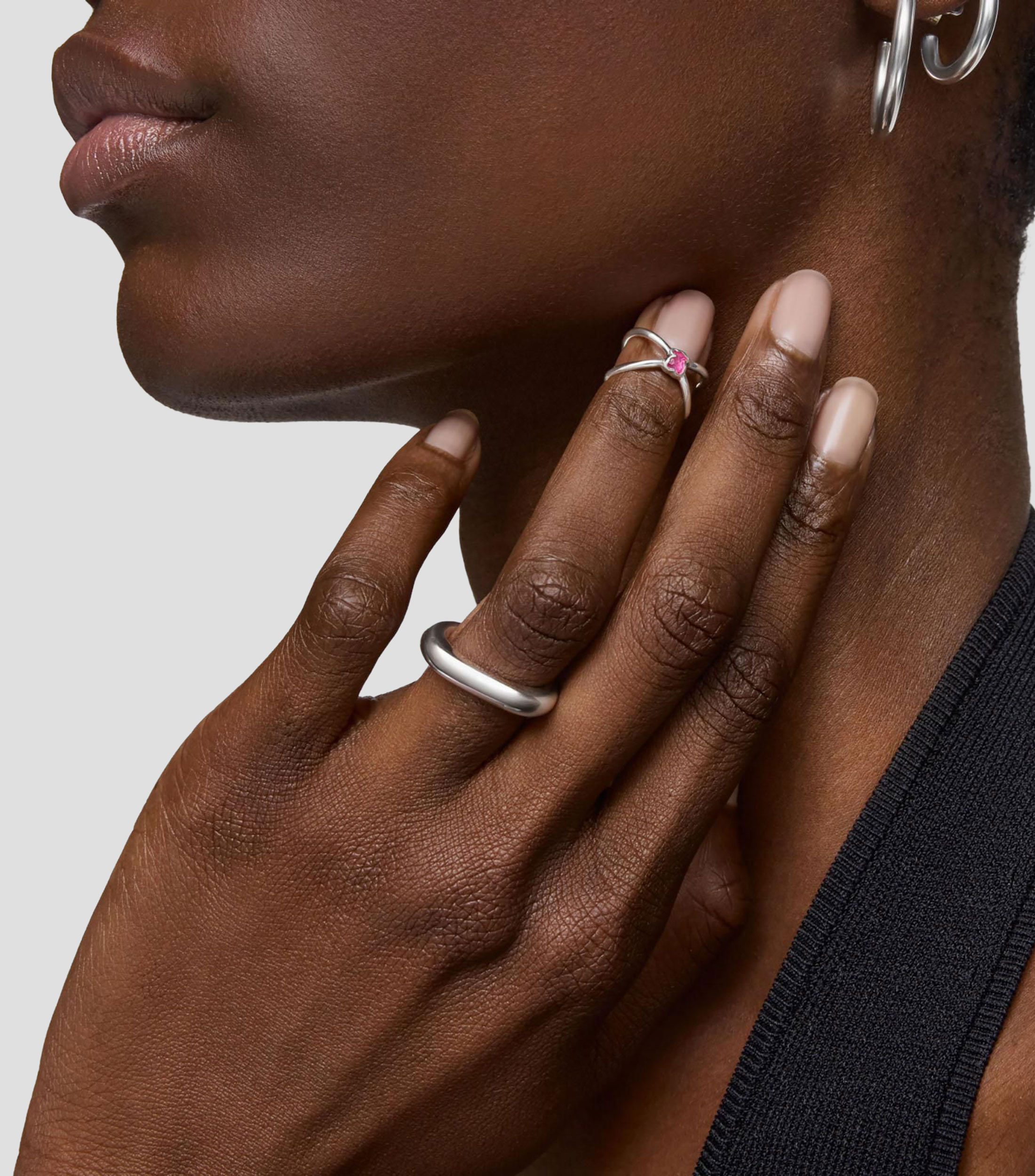 Anillo de unas en plata de primera ley con rubi Mujer