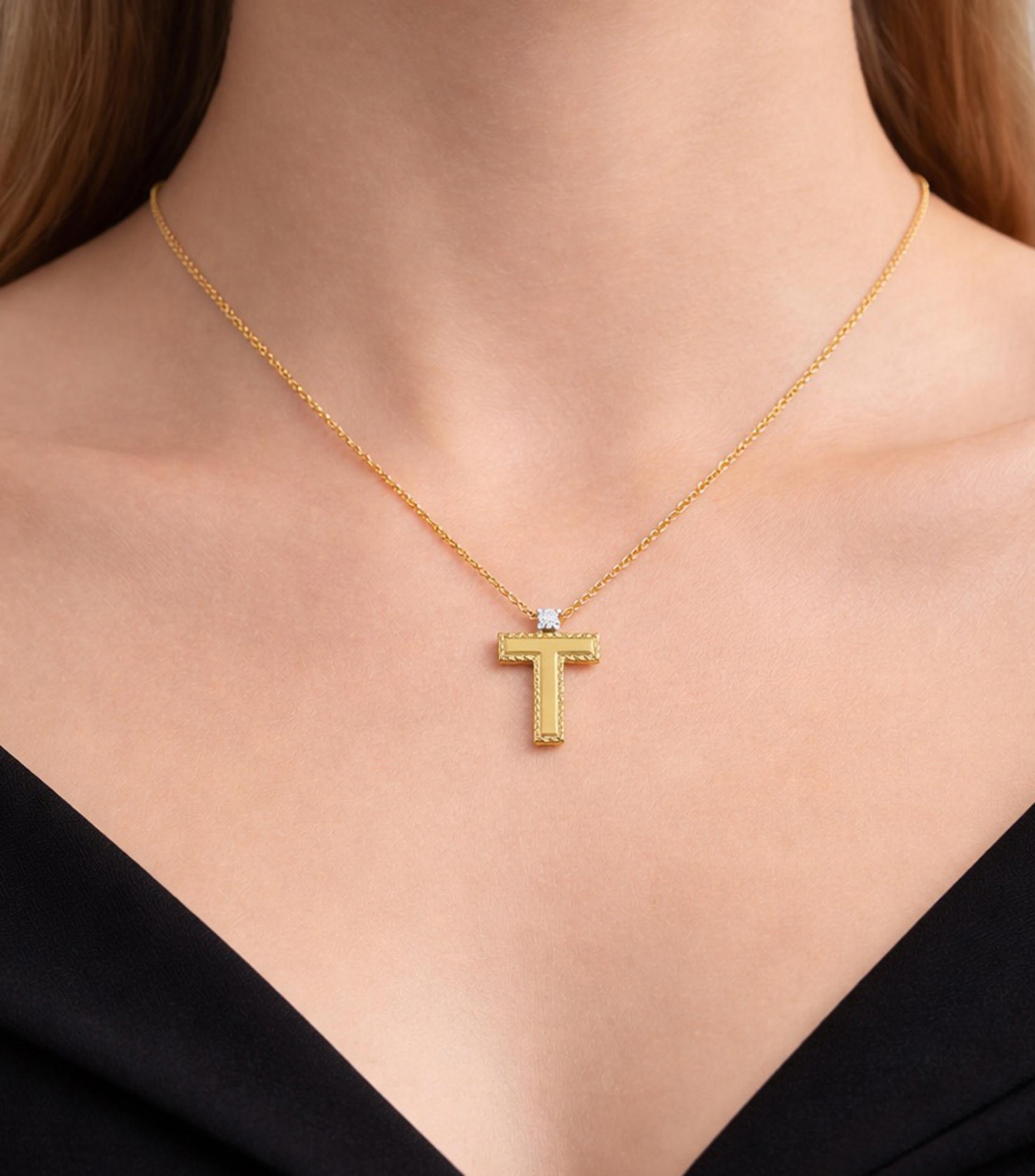 Colgante en Oro 18 Kilates Letter quotTquot con Diamante Mujer
