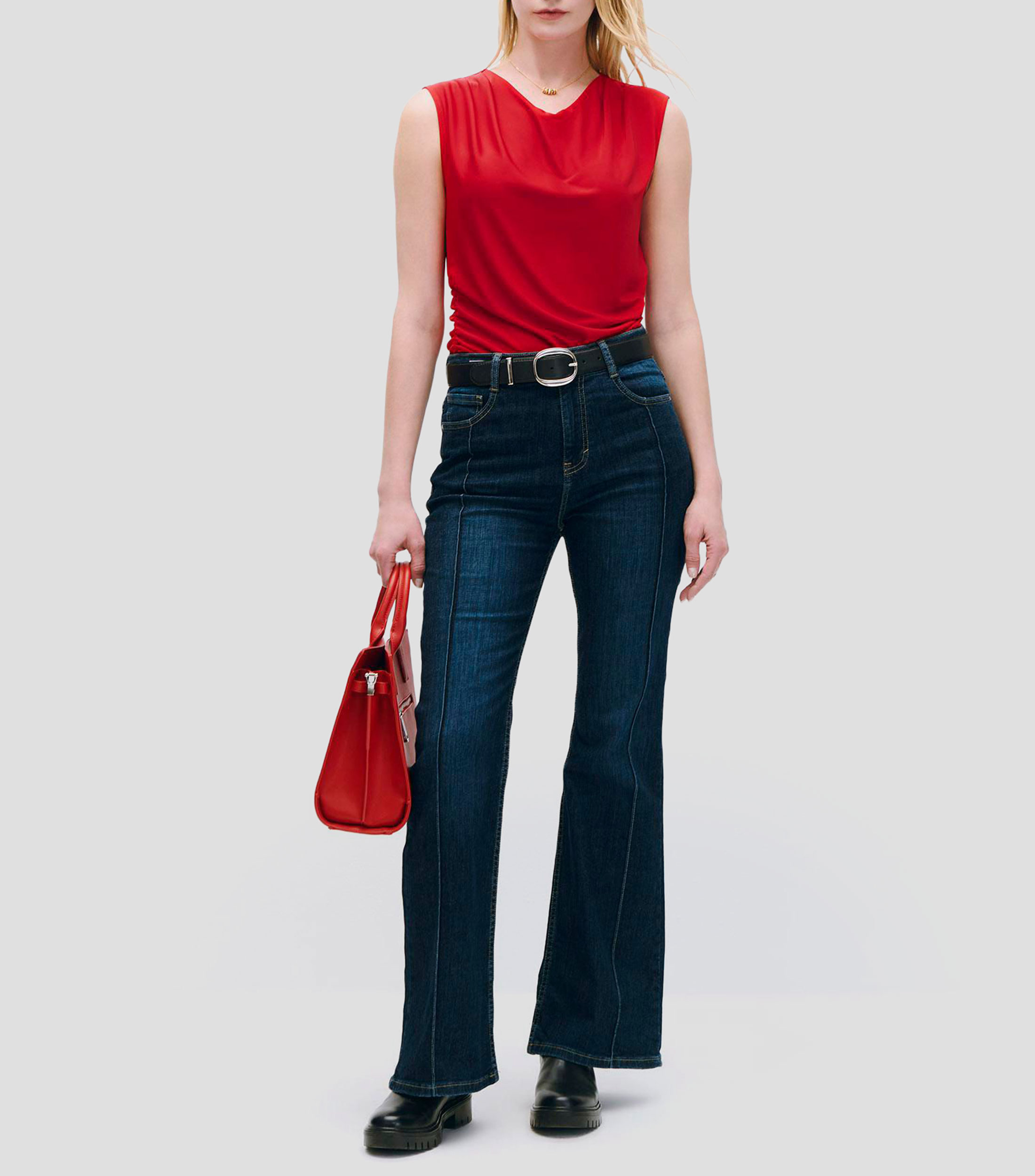 Blusa de punto escote drapeado con alforzas y frunces Mujer
