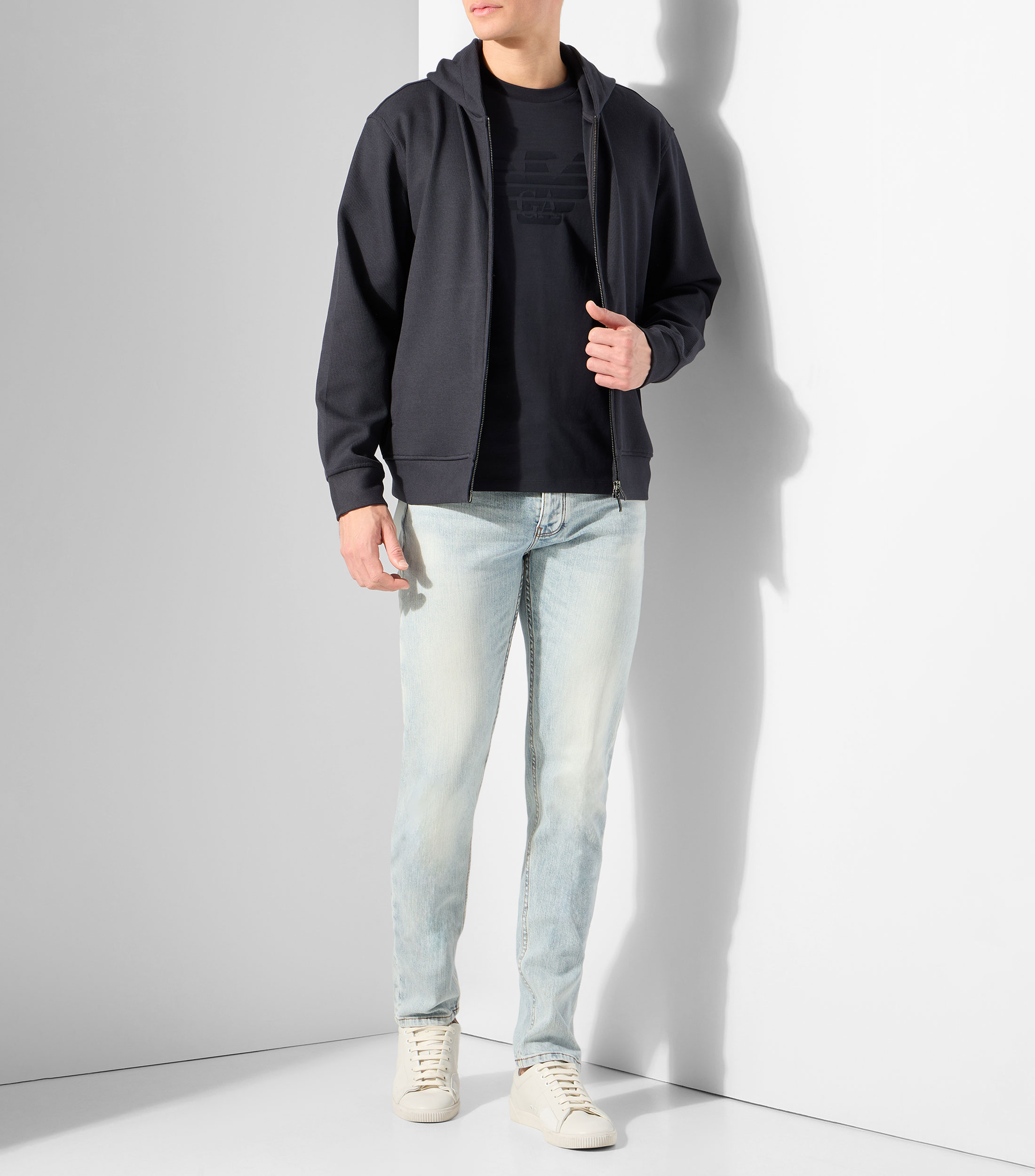 Playera de cuello redondo con manga corta estampada Hombre