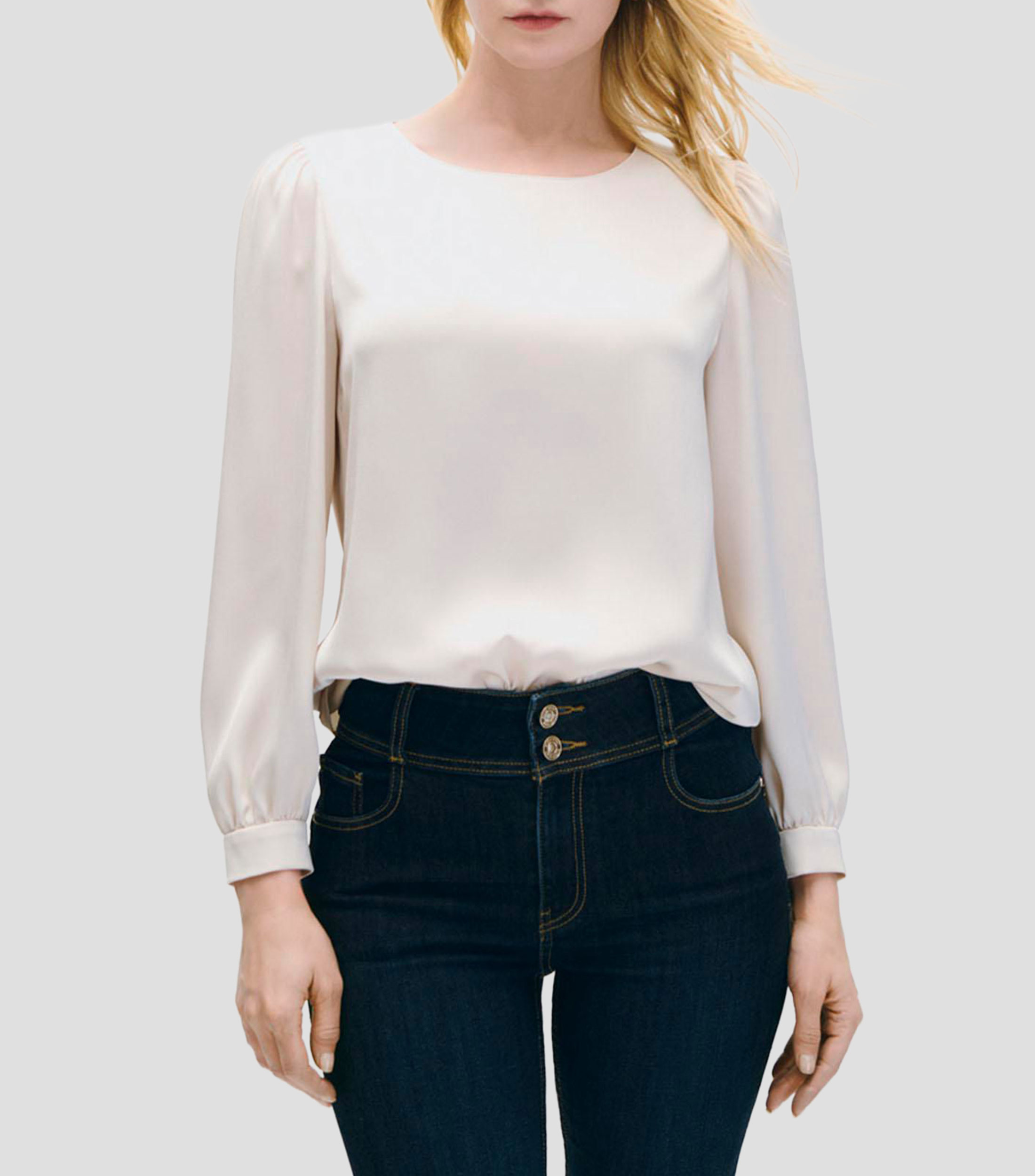 Blusa de satín escote redondo y frunces Mujer