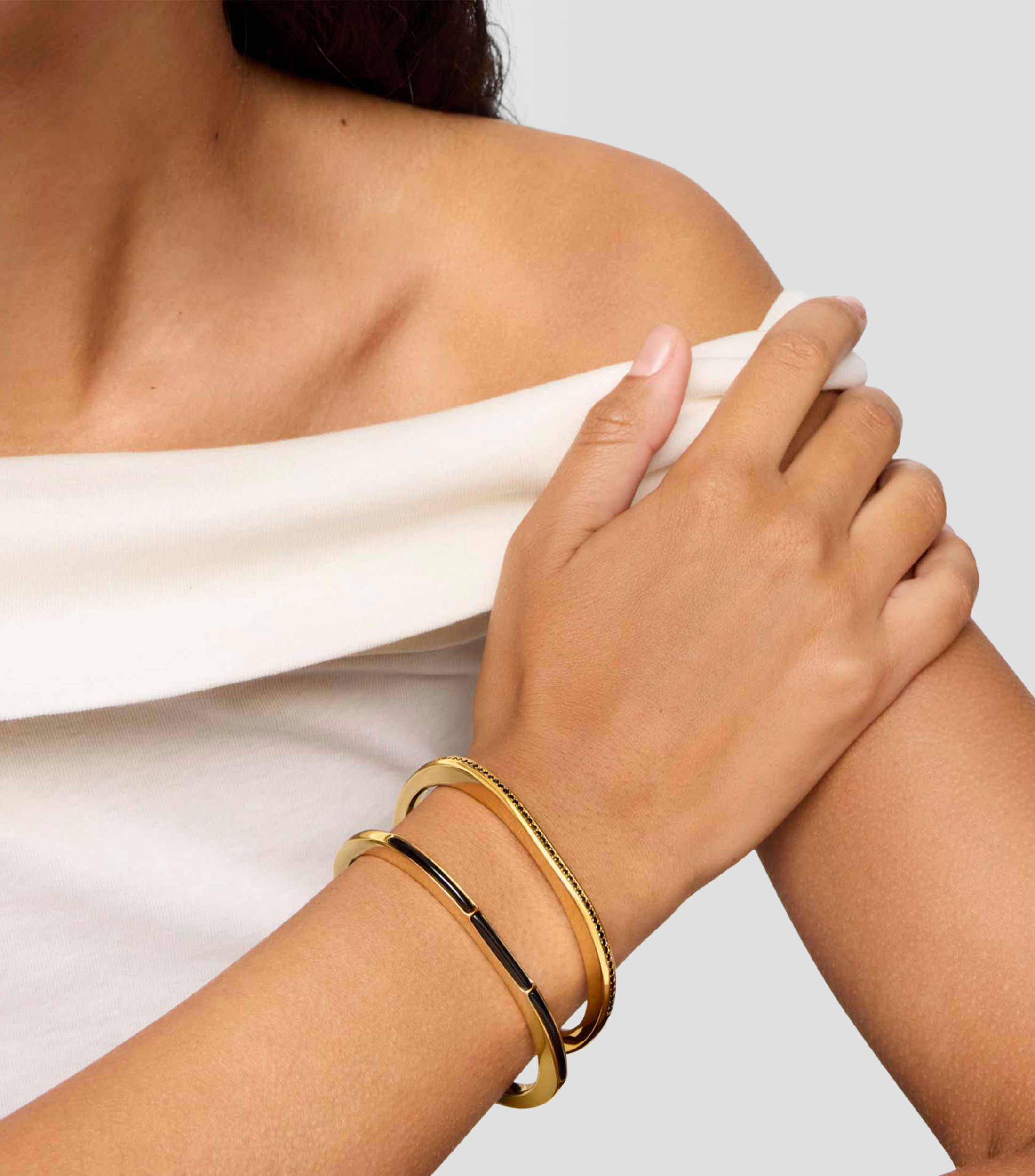 Brazalete en plata con ónix Line Mujer