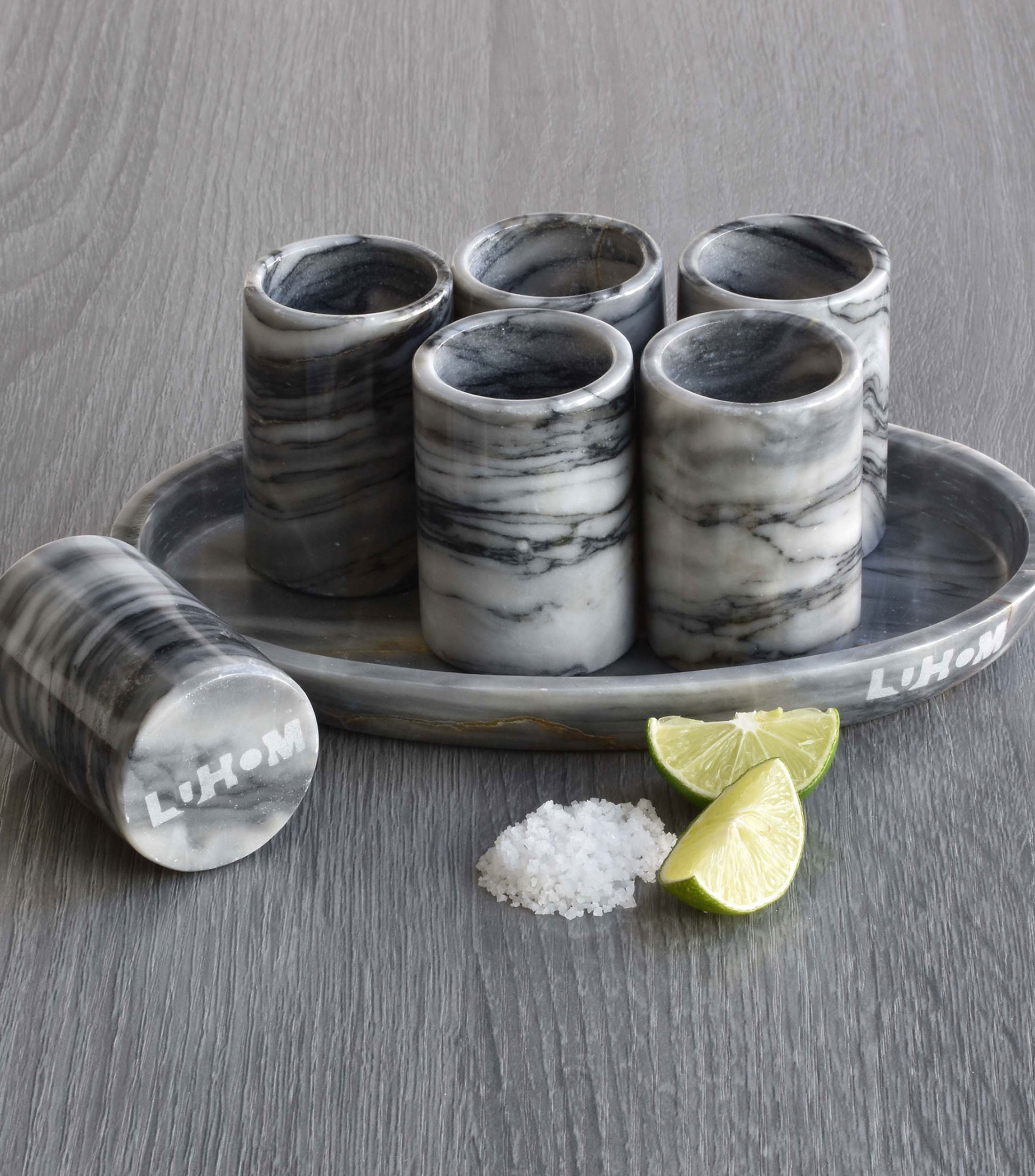 Set 6 vasos tequileros con charola gris