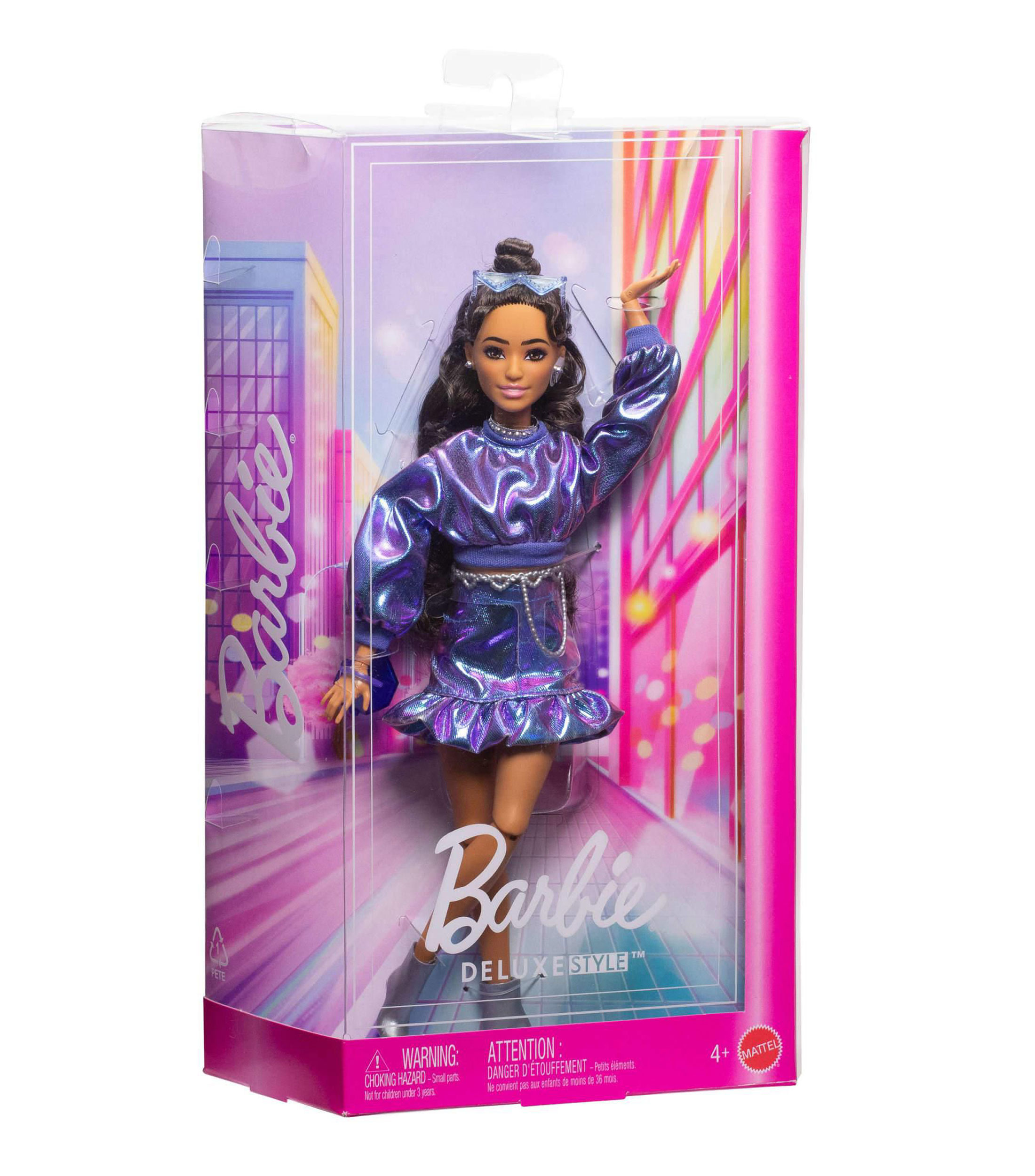 Barbie Cabello Castano y Conjunto Azul
