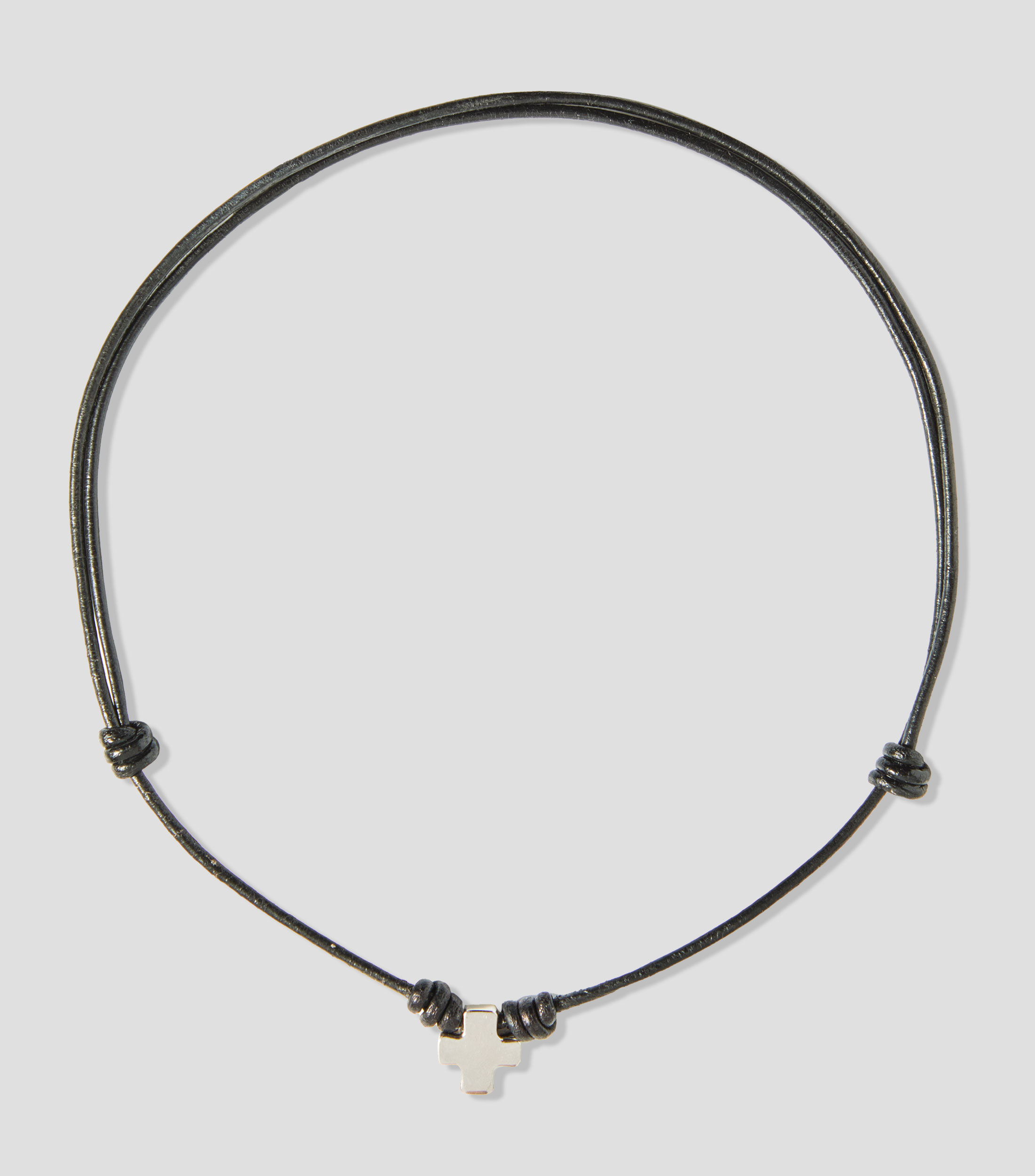 Collar con dije de cruz Mujer