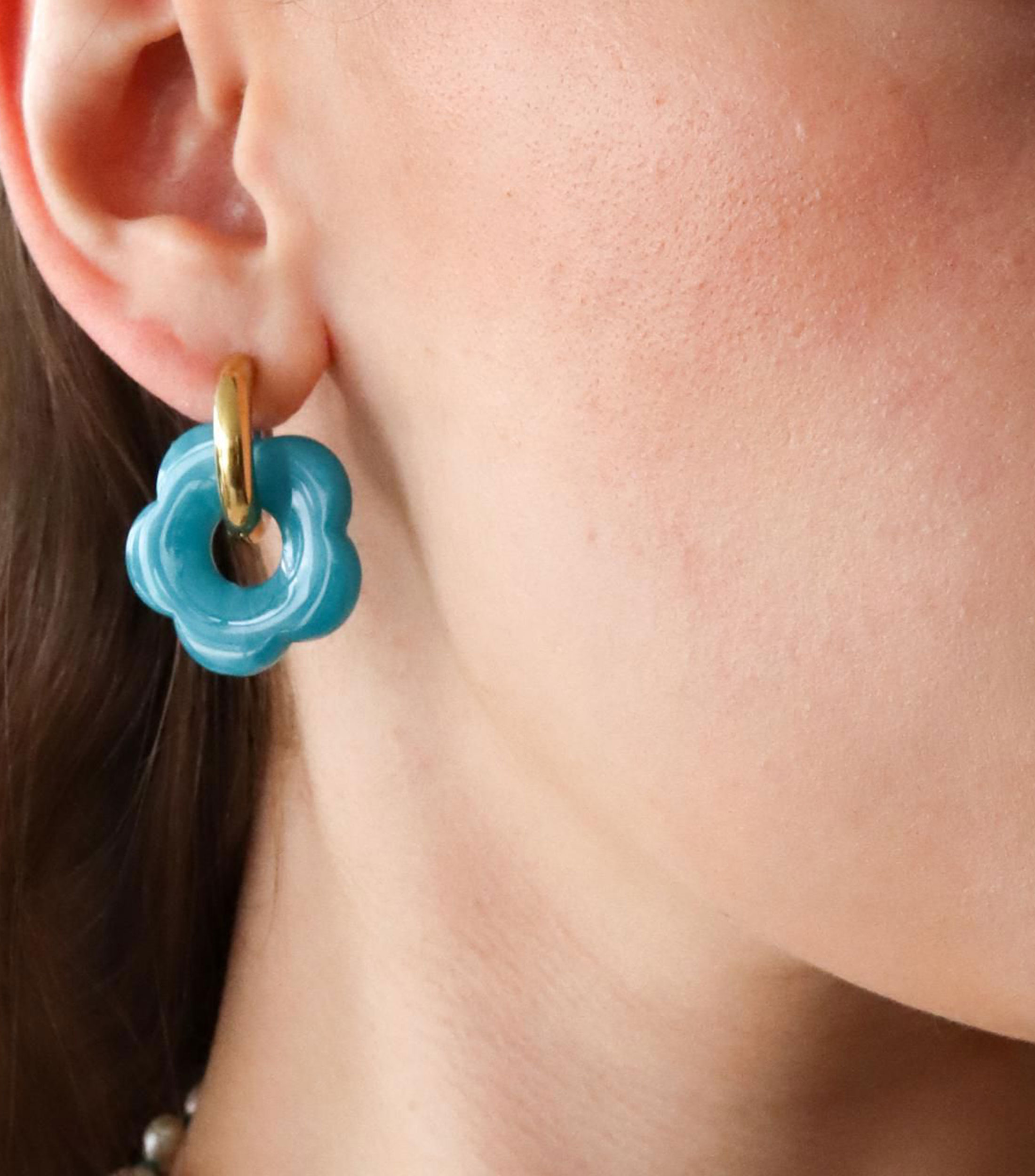 Aretes con flor Mujer