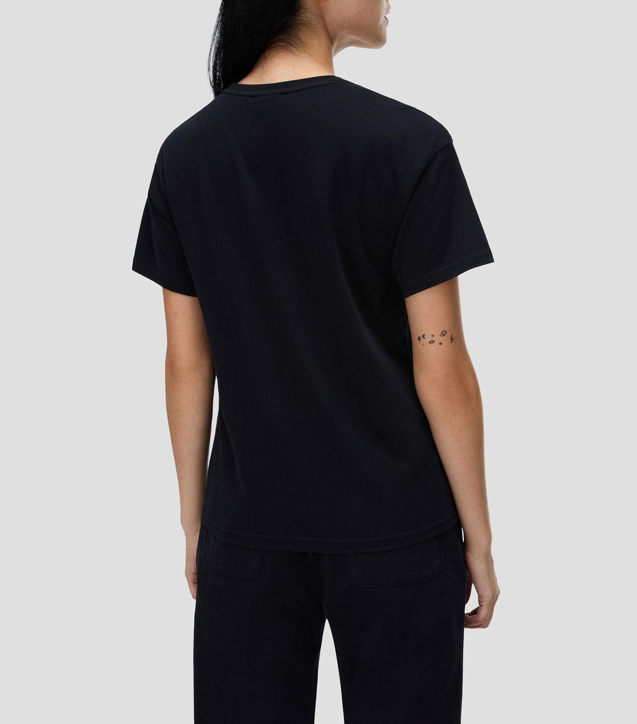 Playera cuello redondo manga corta Aurora lisa Mujer