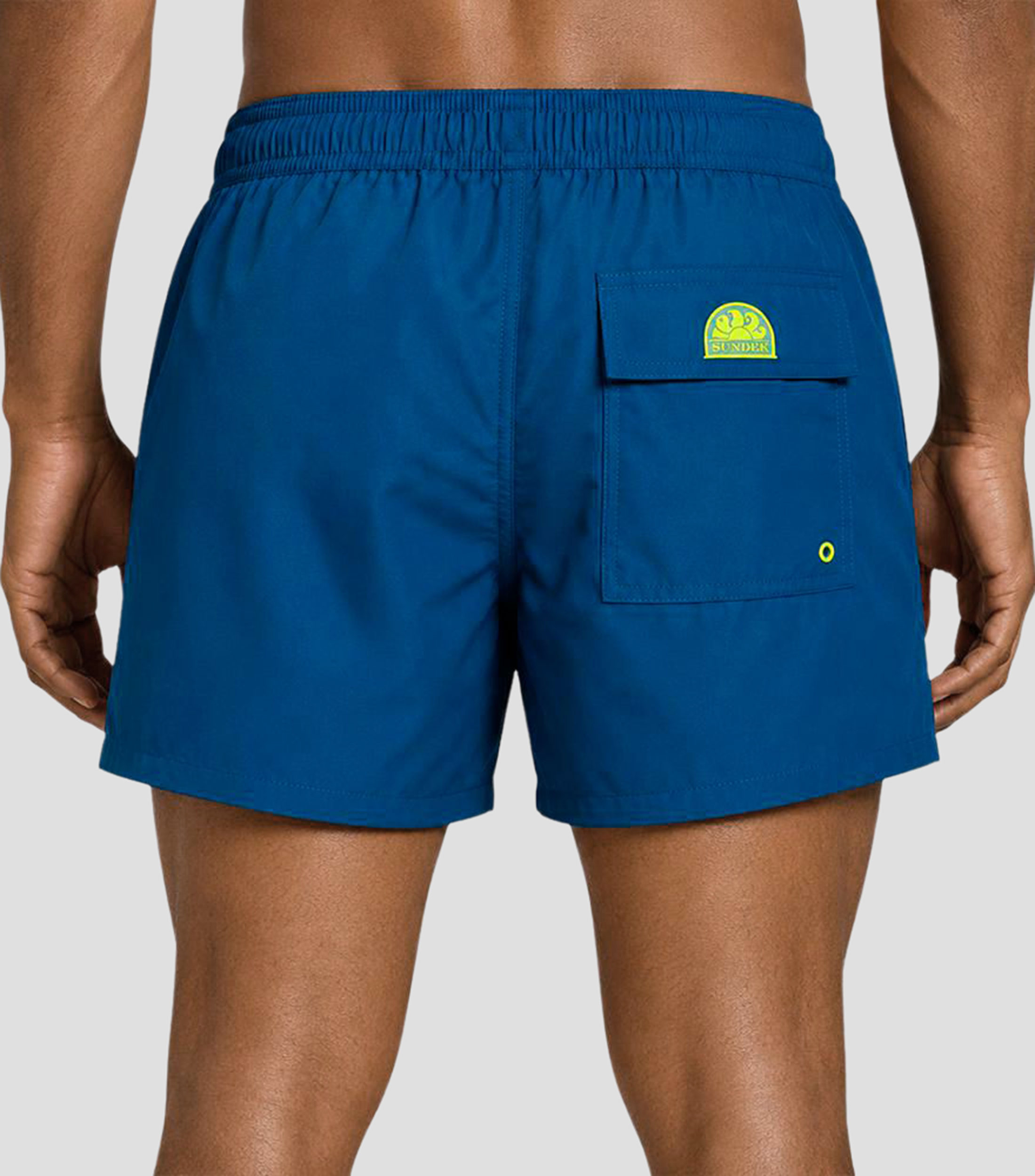 Traje de Baño corto liso Hombre