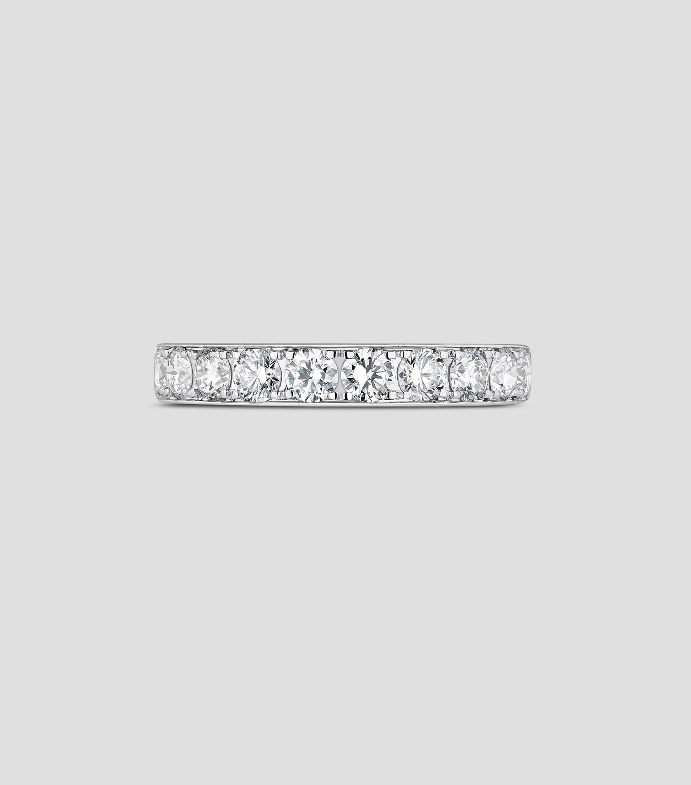 Anillo en oro blanco 18 Kilates con incrustaciones de diamantes Mujer
