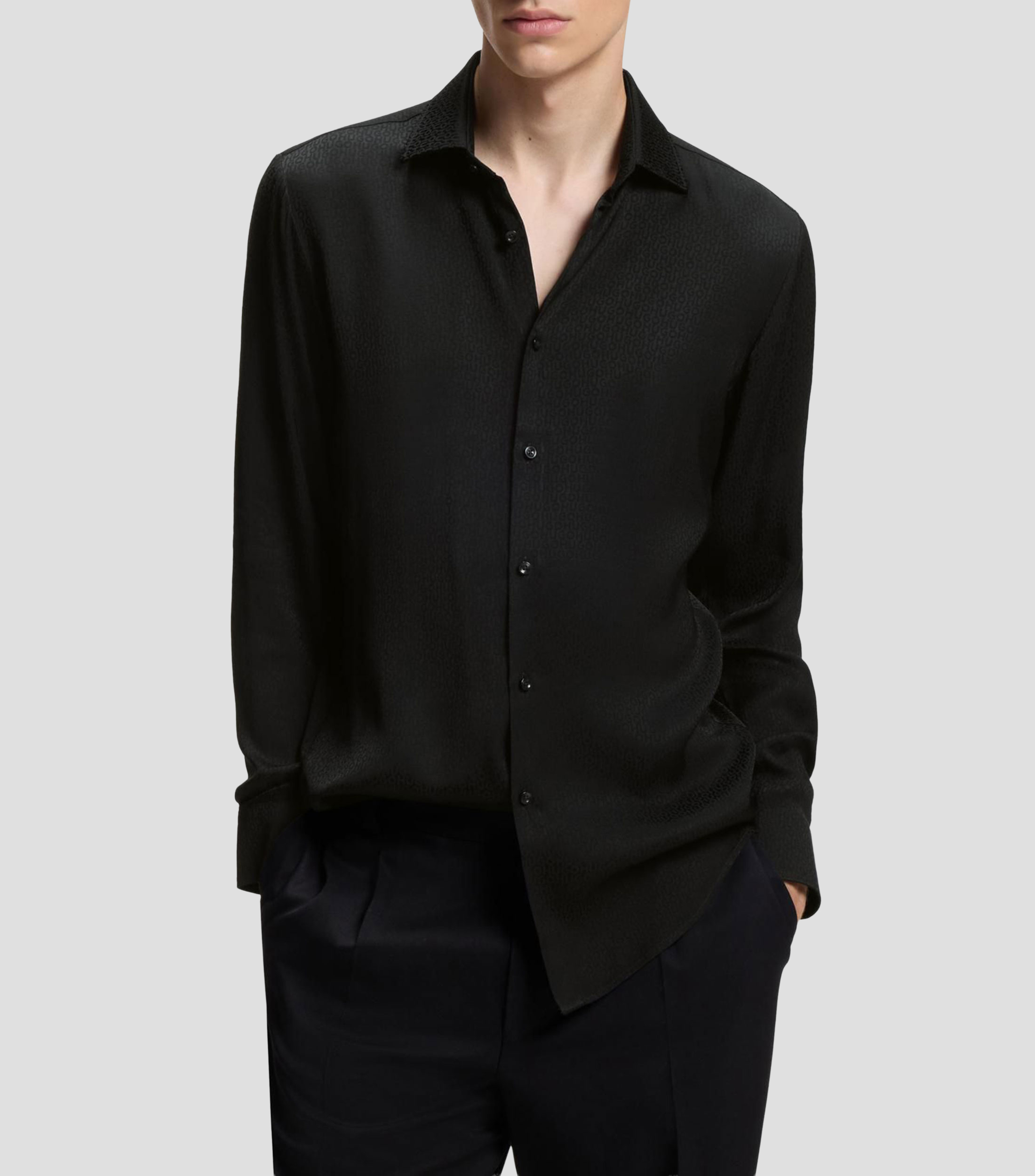 Camisa business slim fit en suave tejido lavado en prenda Hombre