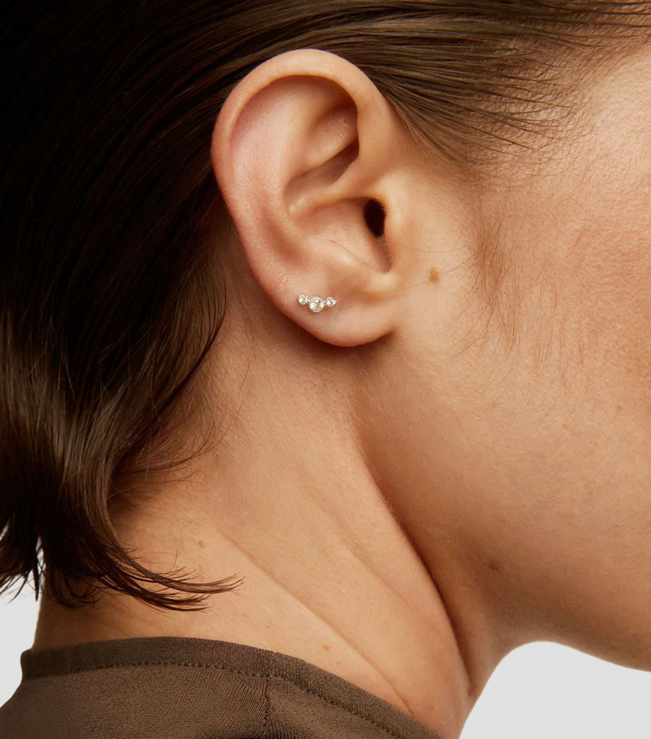 Arete en oro blanco de 18 kilates con diamantes Asana Mujer