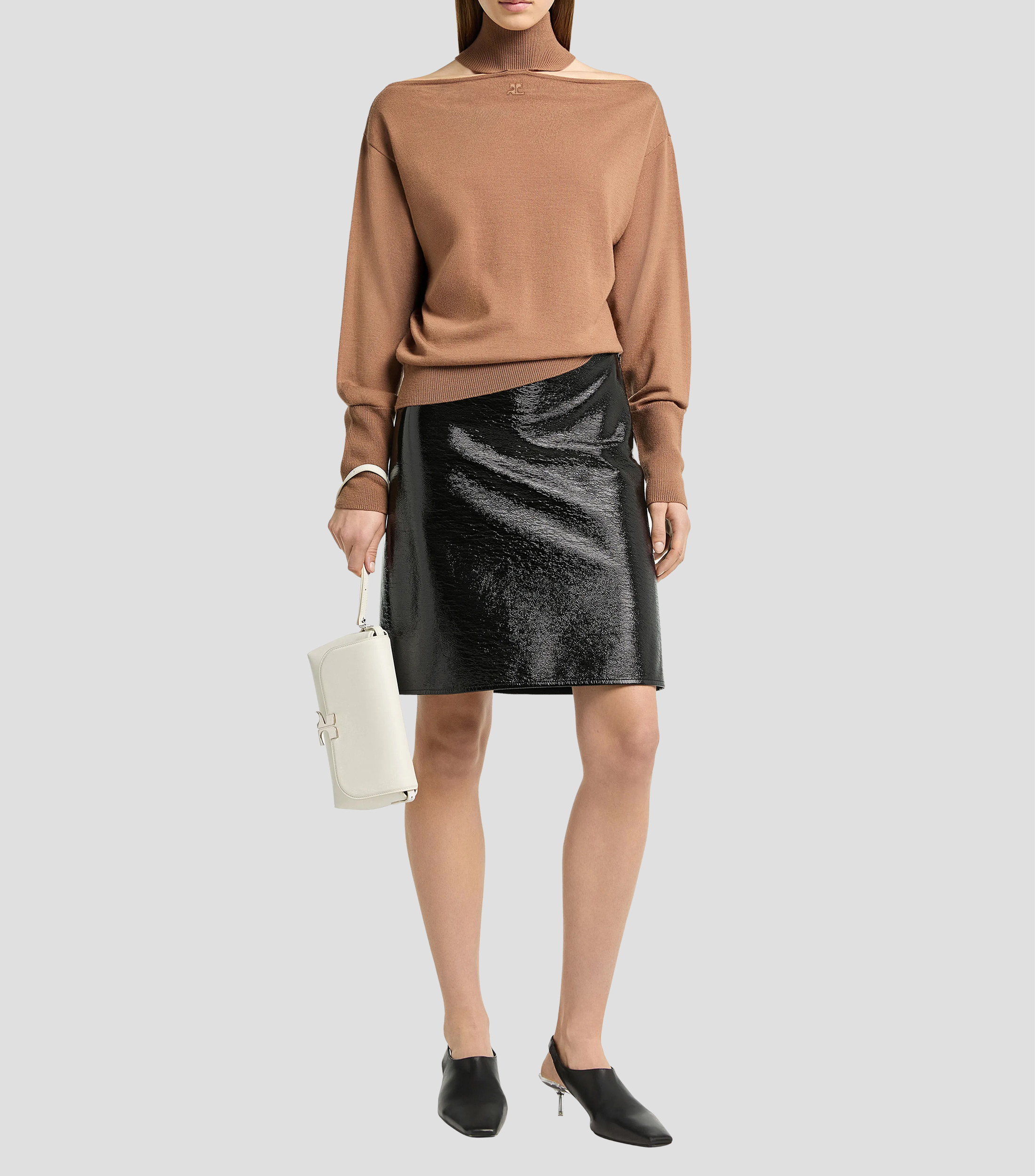 Suéter cuello alto Mujer