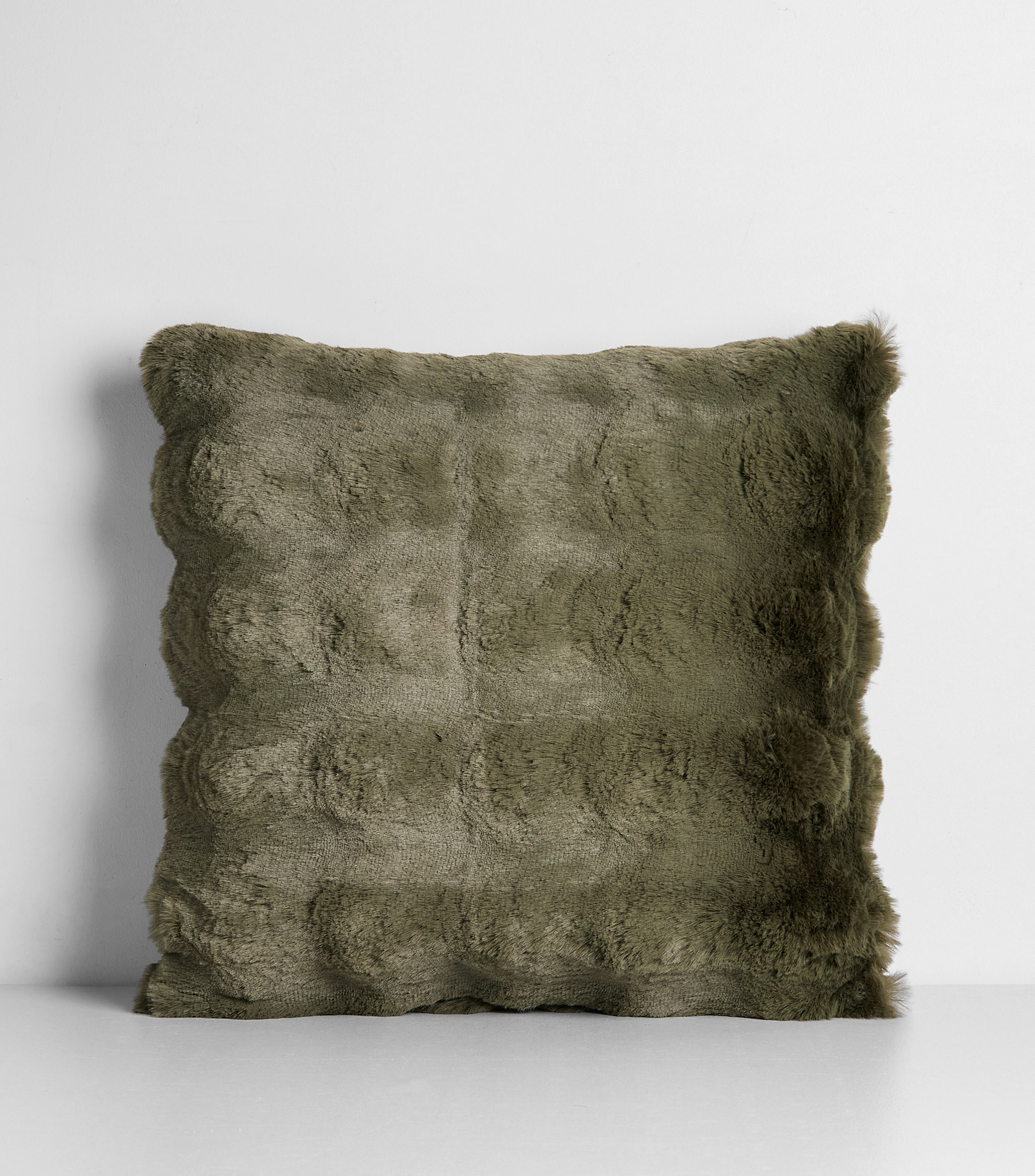 Cojín decorativo Constanza verde olivo