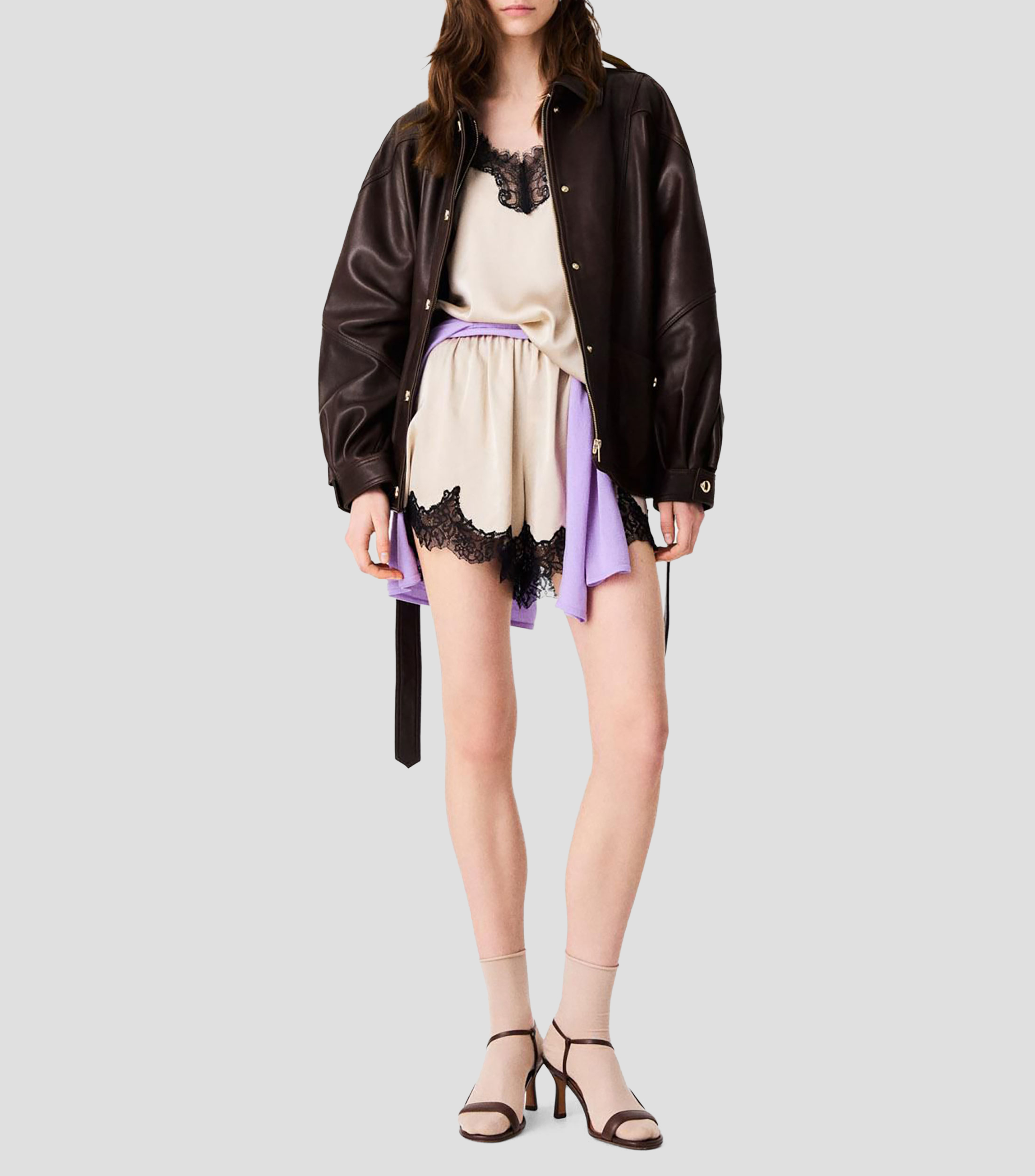 Short Beige Mujer