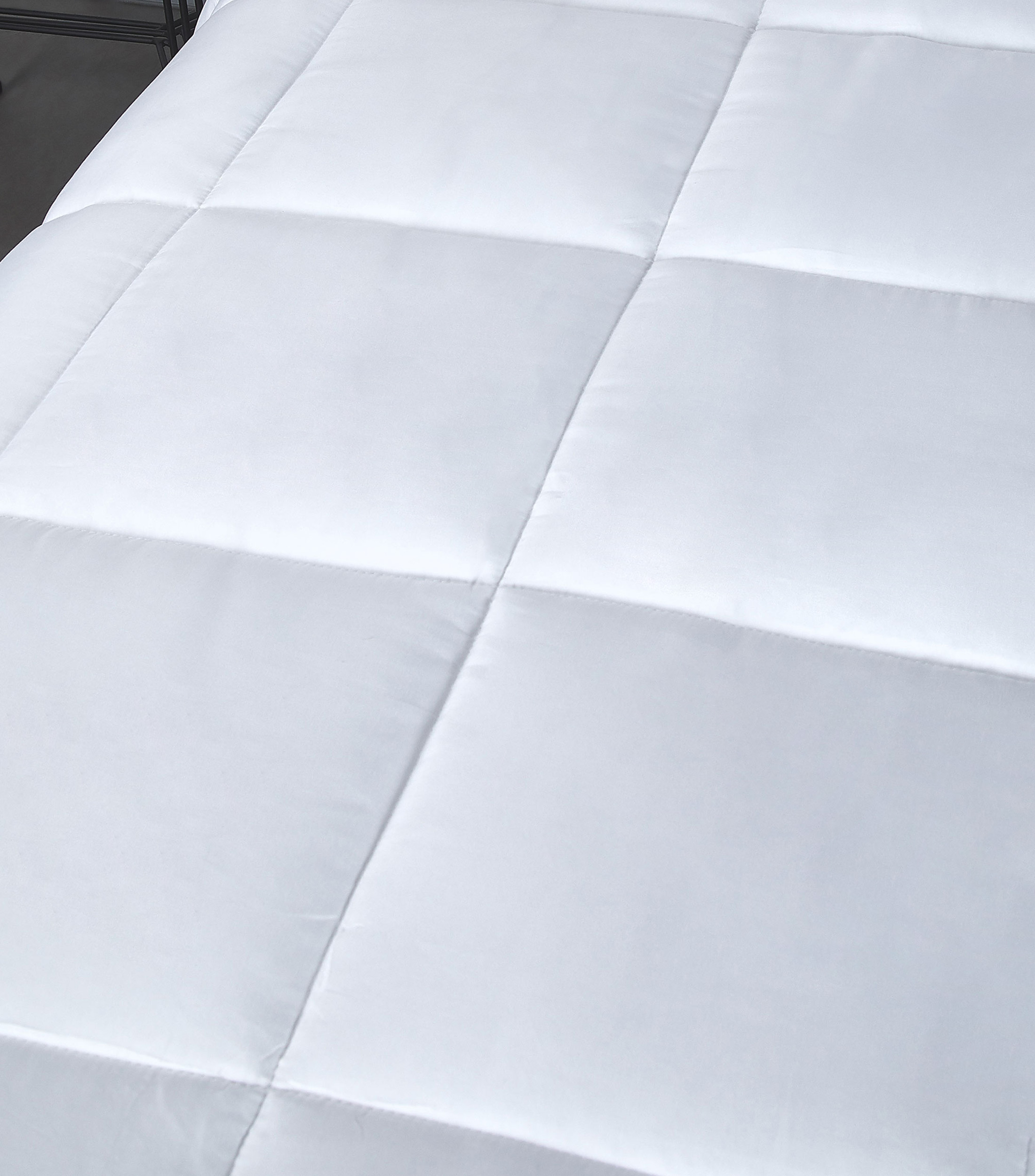 Edredón Queen Size de poliéster Blanco