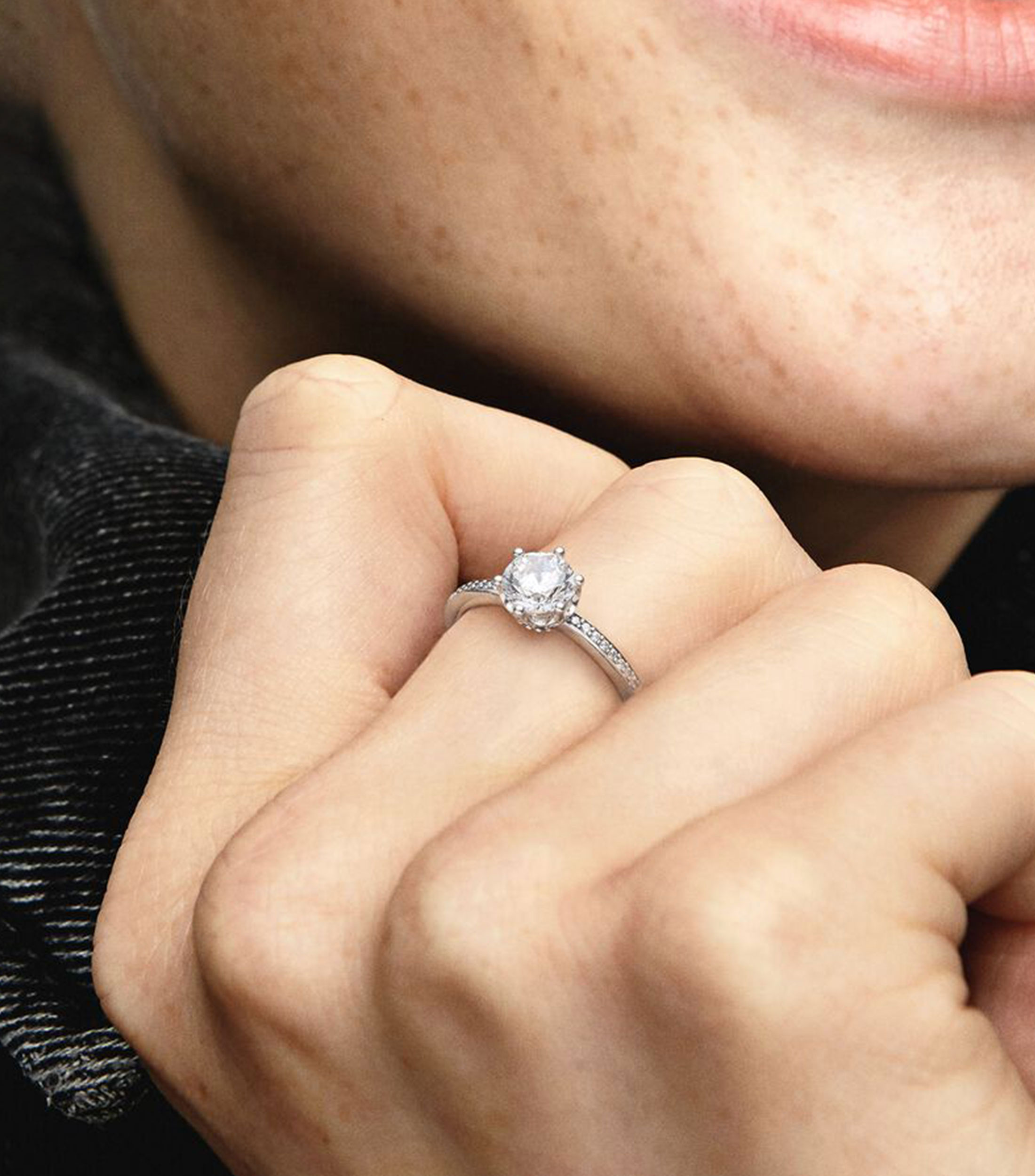 Anillo Solitario en Plata Crown con Zirconia Cúbica Mujer