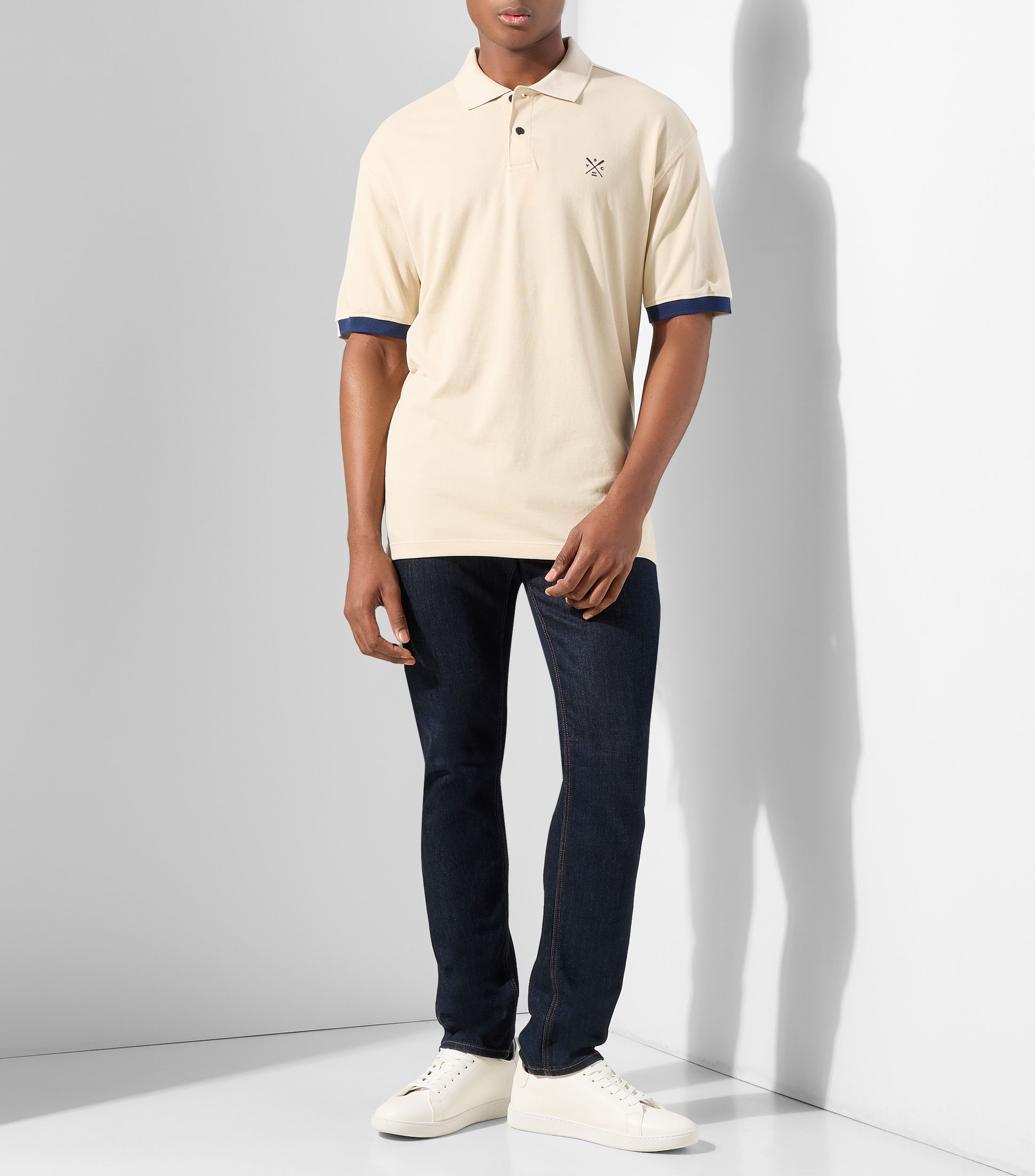 Playera tipo polo manga corta lisa Hombre